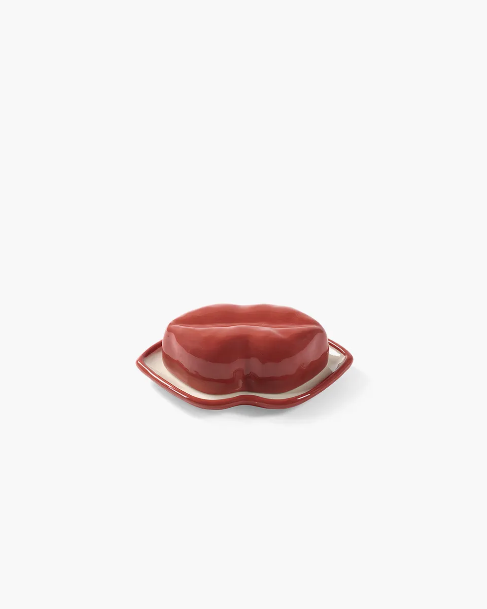 Serax Les Objets Lips máslenka s víkem červená