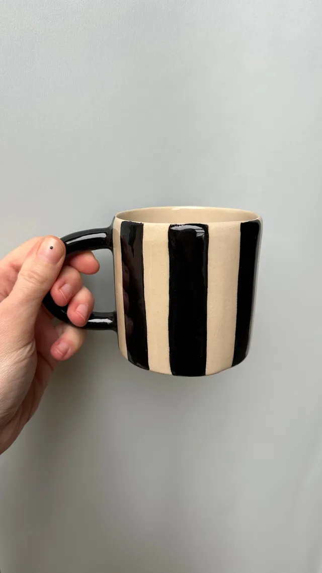 Engoba Pruh hrnek 380 ml ruční keramika 1 ks
