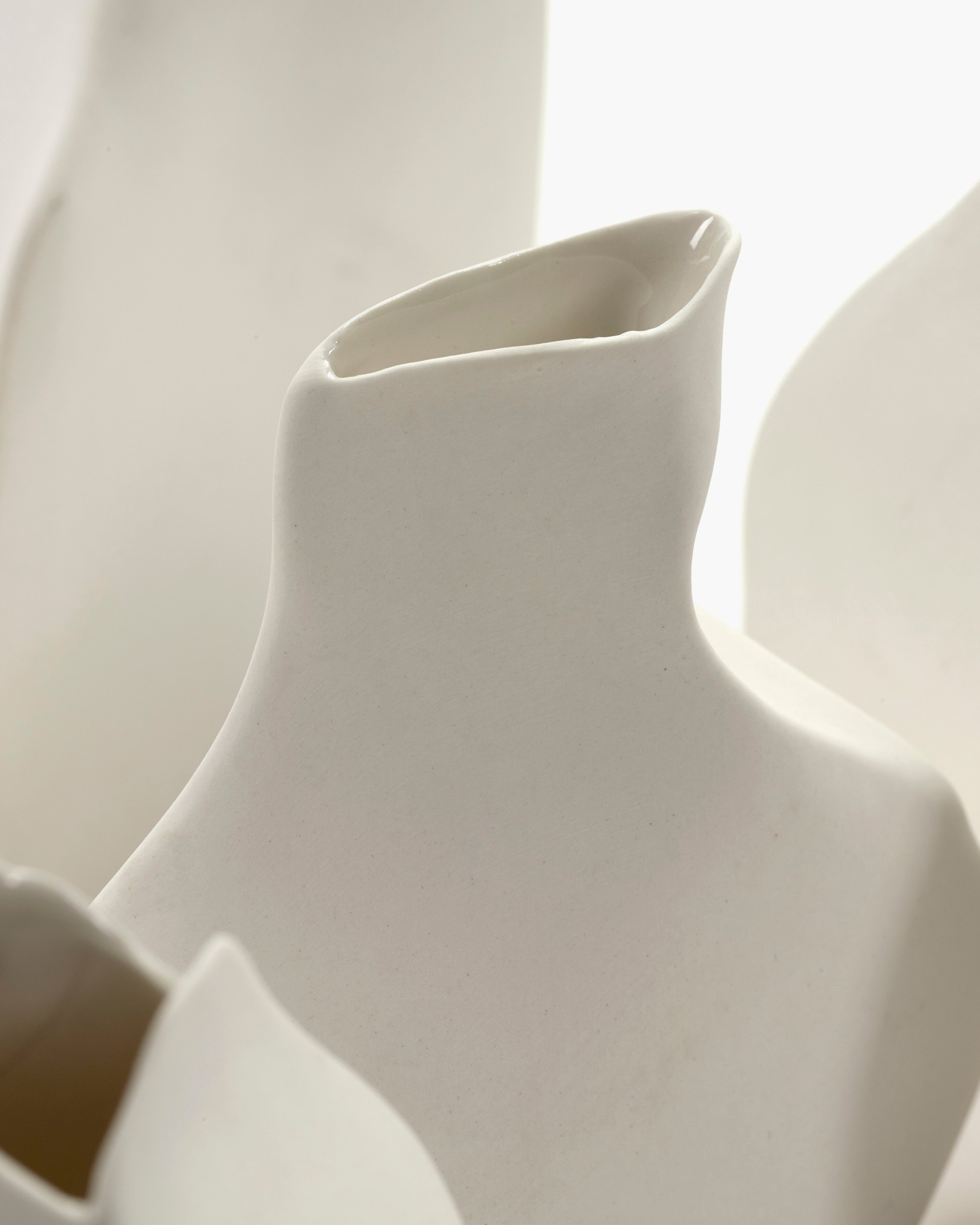 Serax Perfect Imperfection porcelánová váza bílá