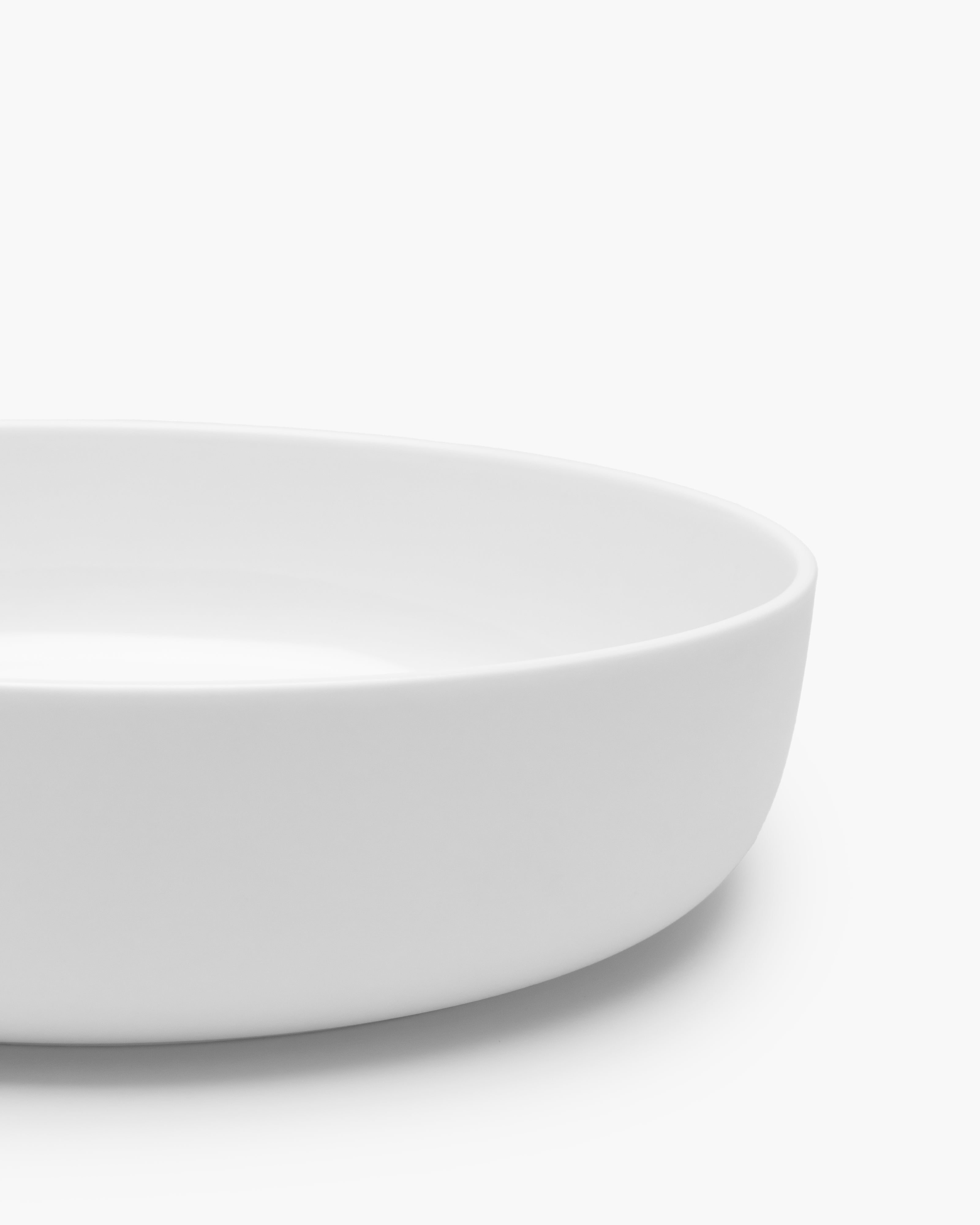 Serax Base miska nízká L bílá kostní porcelán