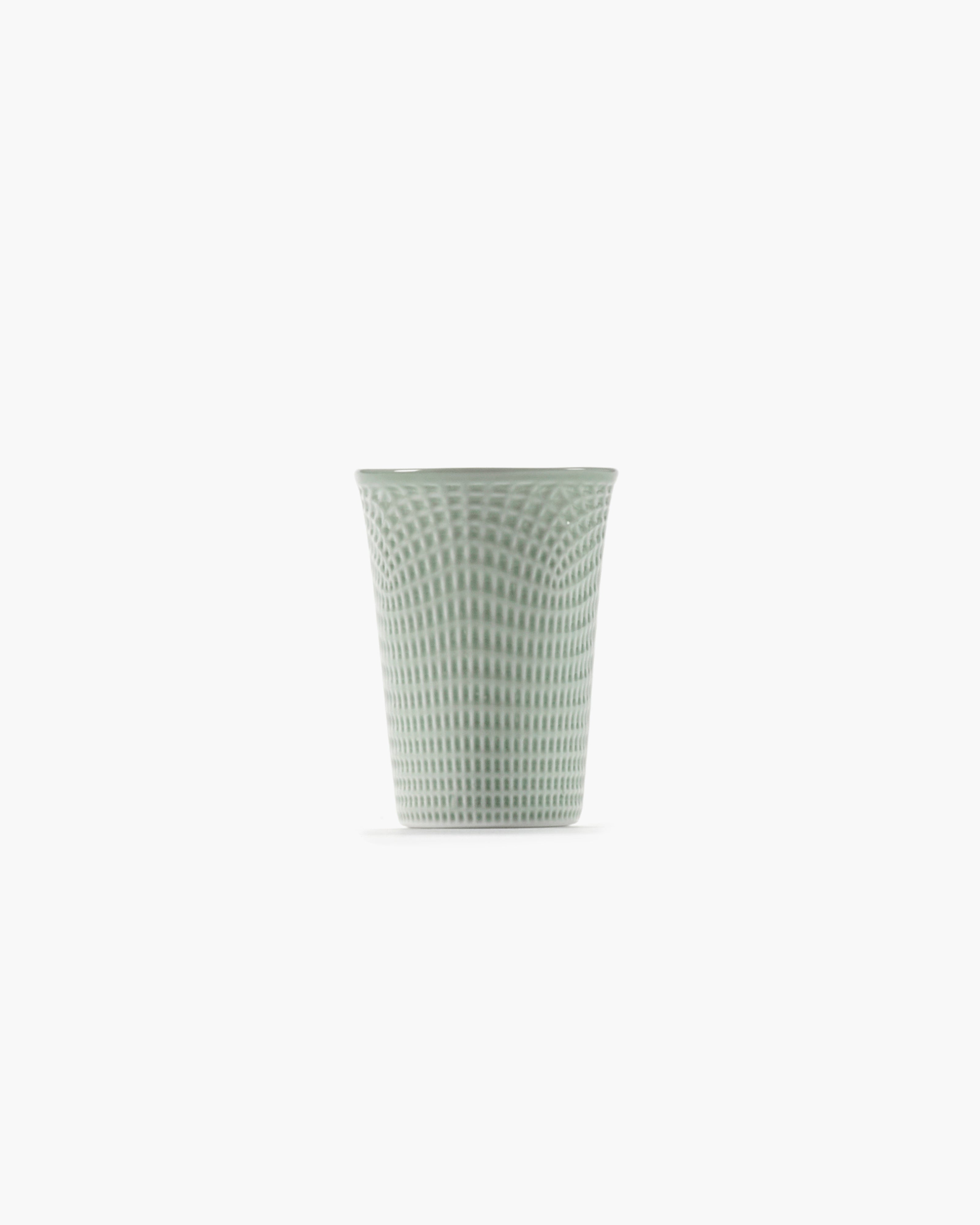 Serax Nido č. 3 šálek zelený porcelánový