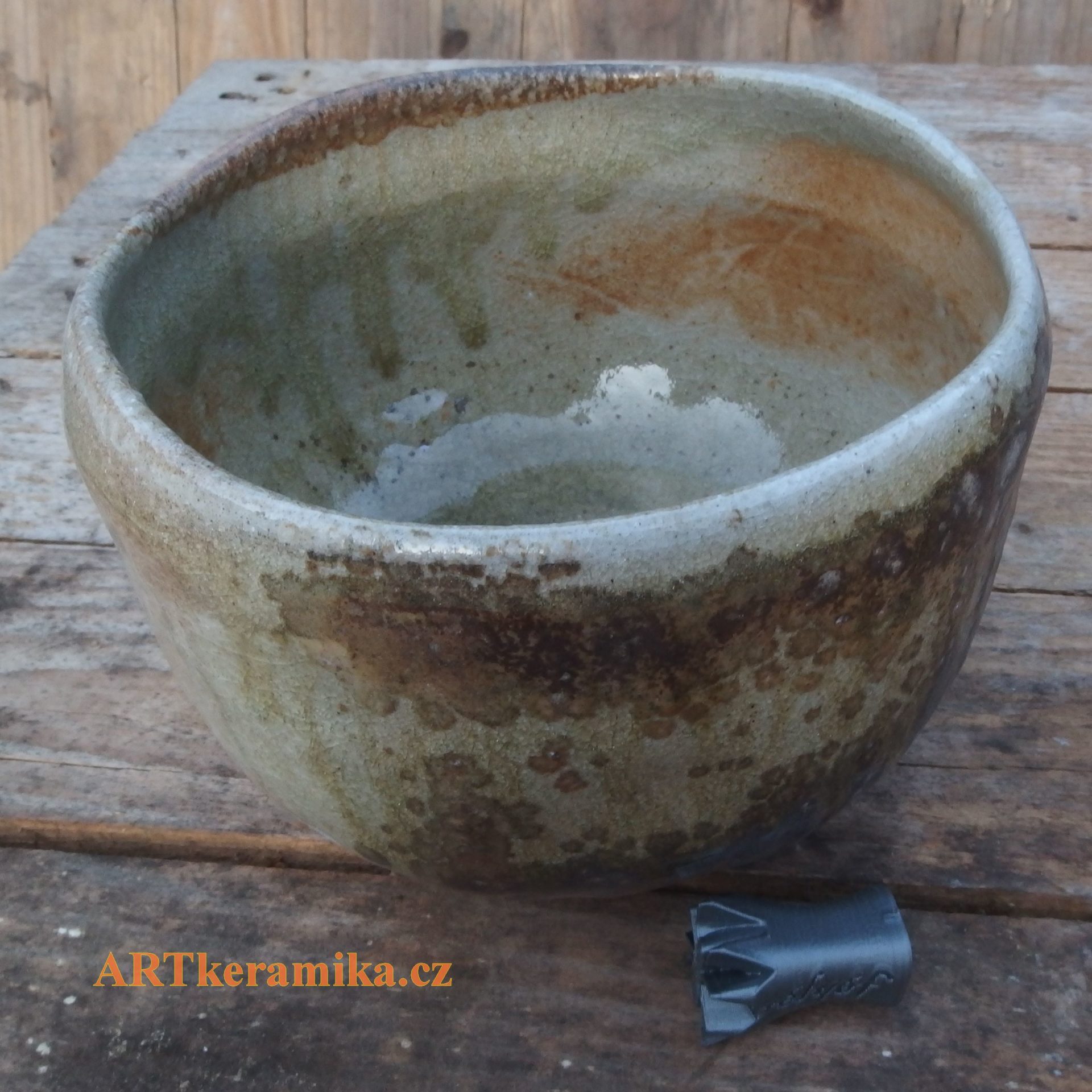 ARTkeramika Shino Carbon Trap Chawan miska
