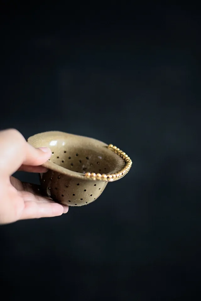 Terra Ceramics Prague Tea sítko na čaj indian summer zlaté perly