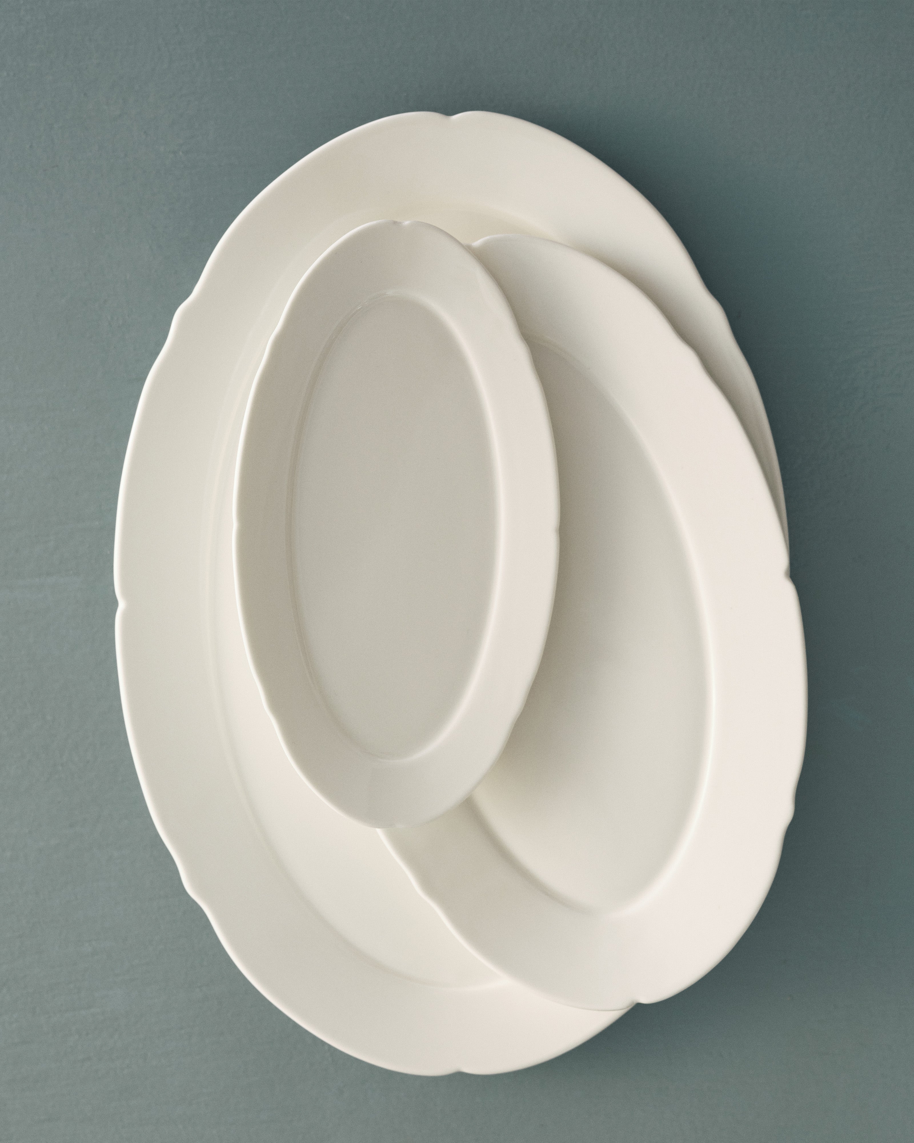 Serax Silhouette oválný talíř M bílý porcelán