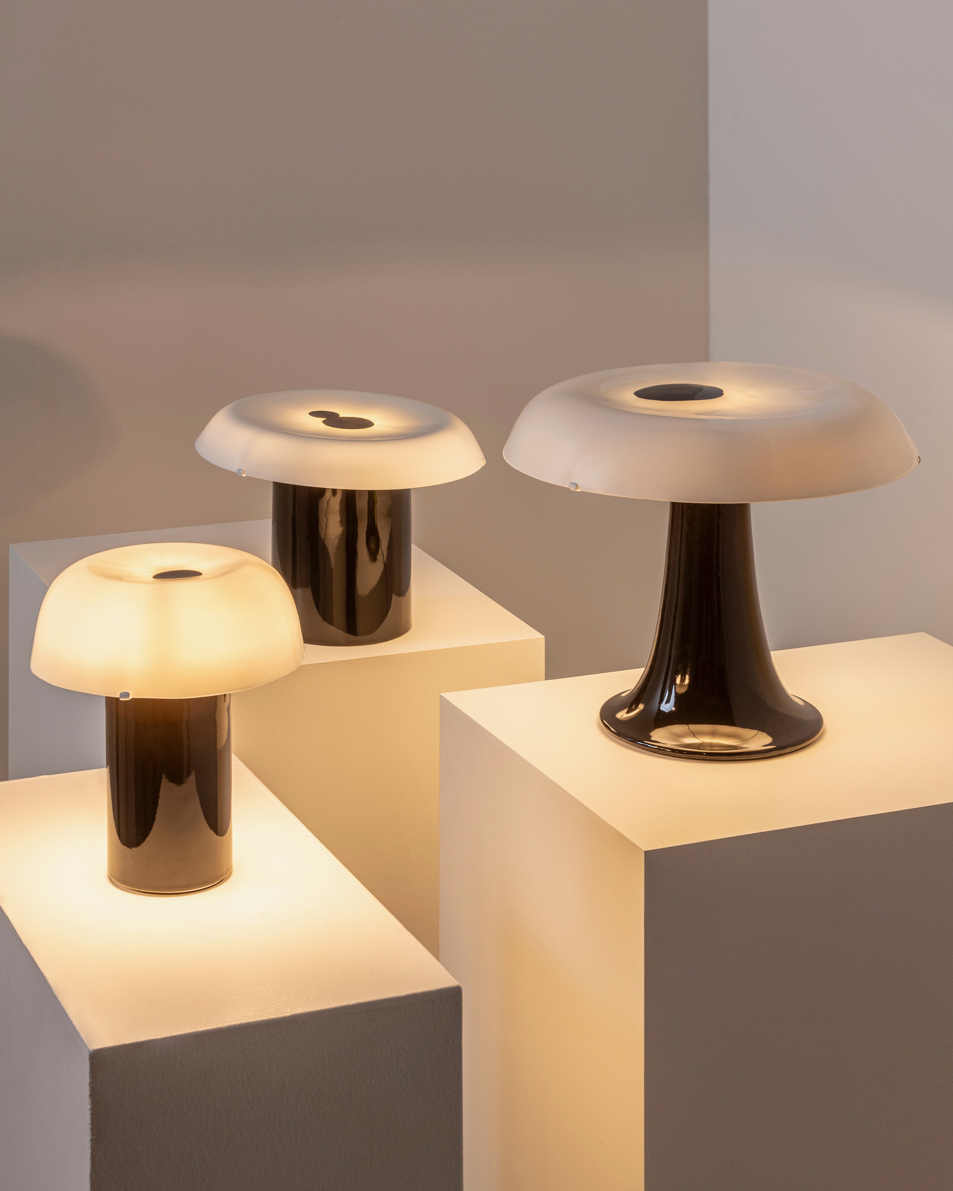 Serax Terres de Rêves stolní lampa Celine n°1 černobílá