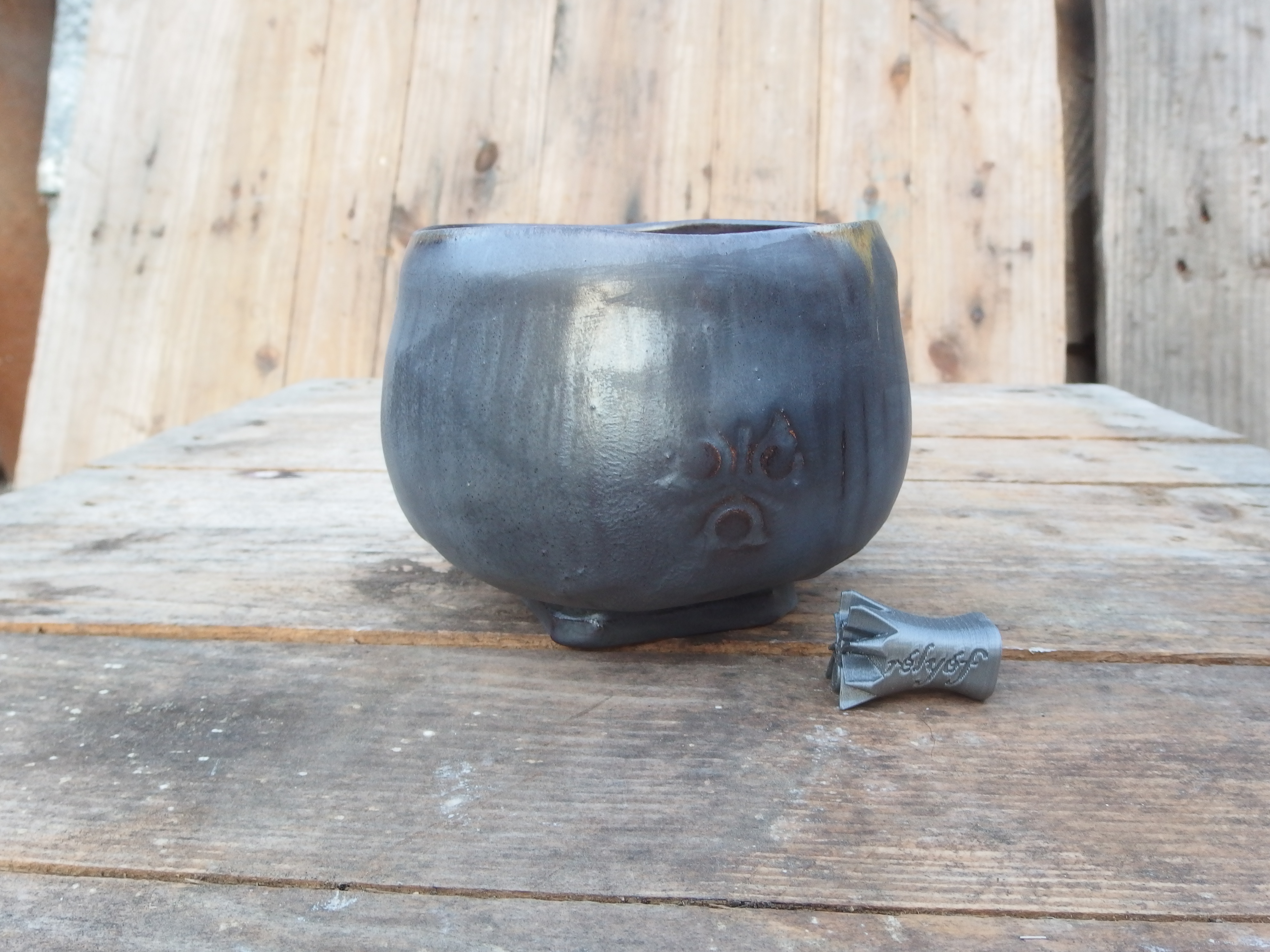 ARTkeramika KAMOgawa-ishi chawan miska na matcha černá