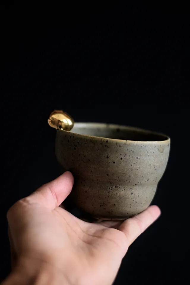 Terra Ceramics Prague SIA šálek 200 ml mechová zeleň perla