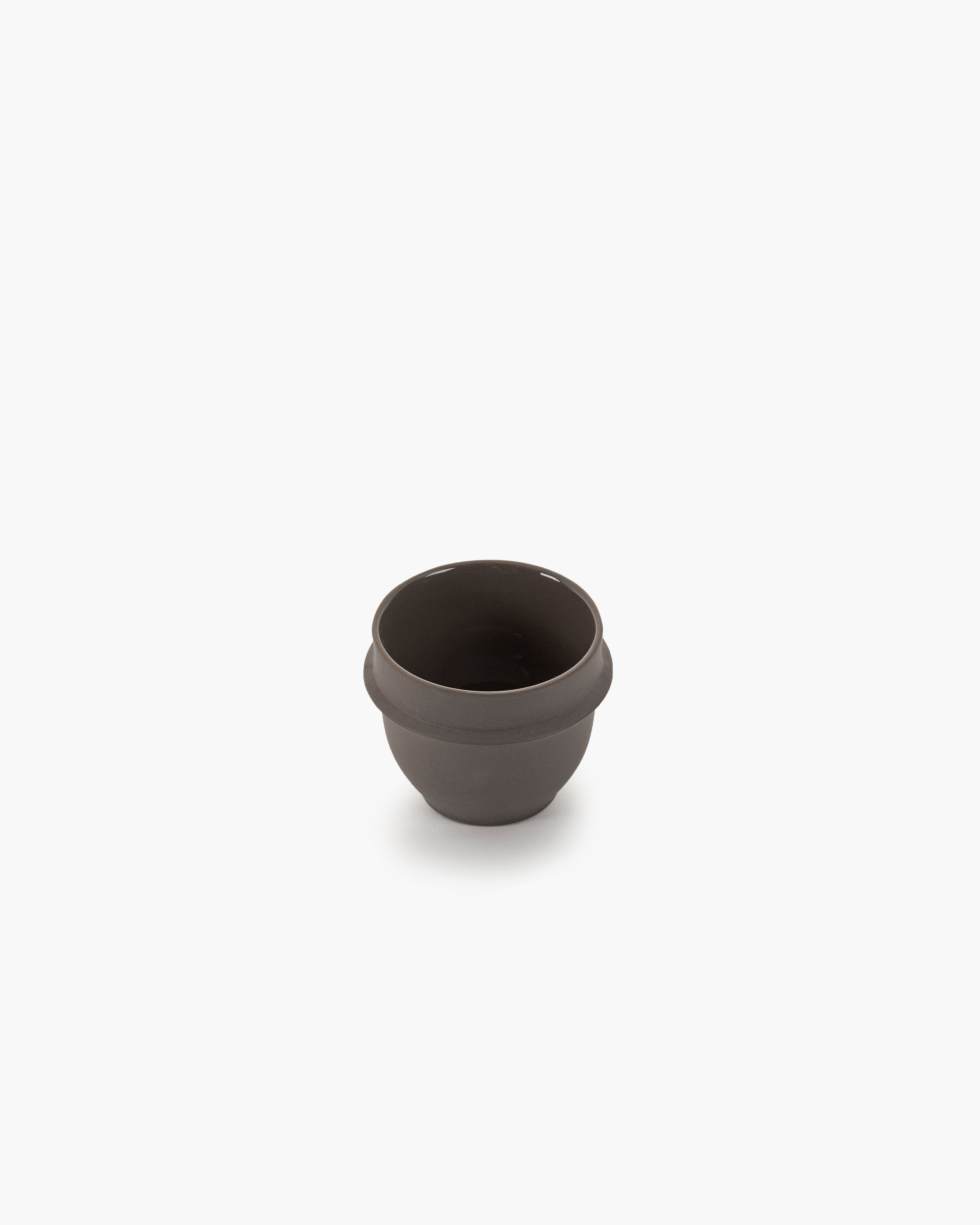 Serax Dune Slate espresso šálek tmavě hnědý matný