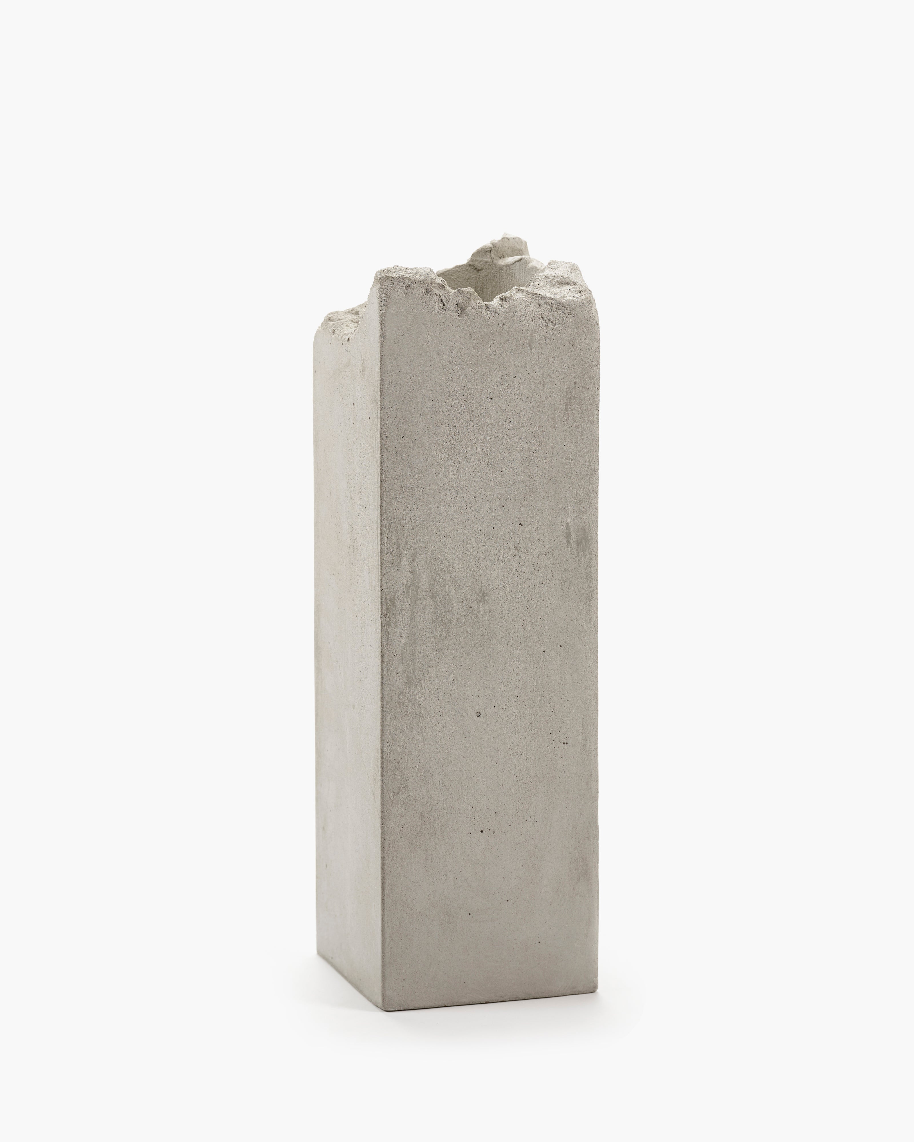 Serax Broquaine Vase L concrete váza šedá beton