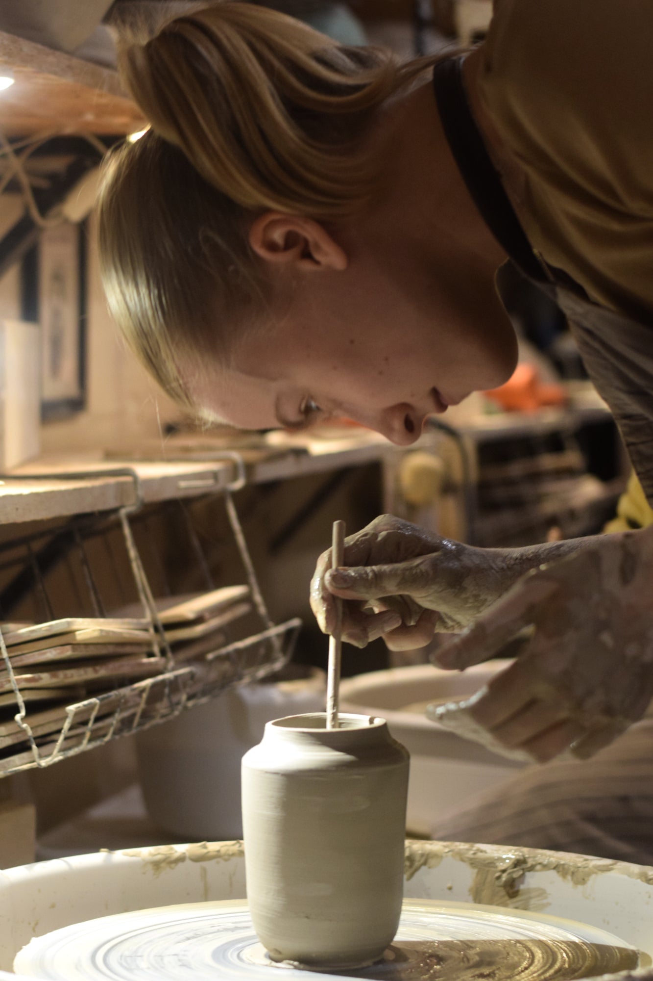 Terra Ceramics Prague 6týdenní kurz točení začátečníci 1. 12.–19. 1.