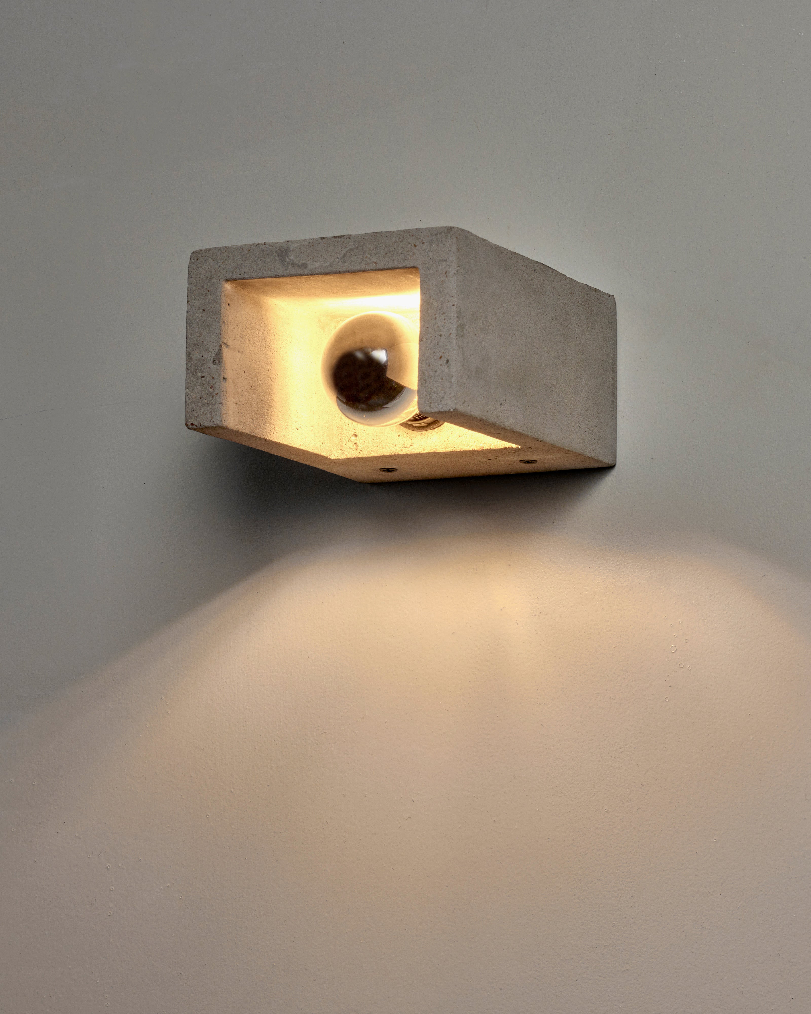 Serax Primary Shape °2 nástěnná lampa beton