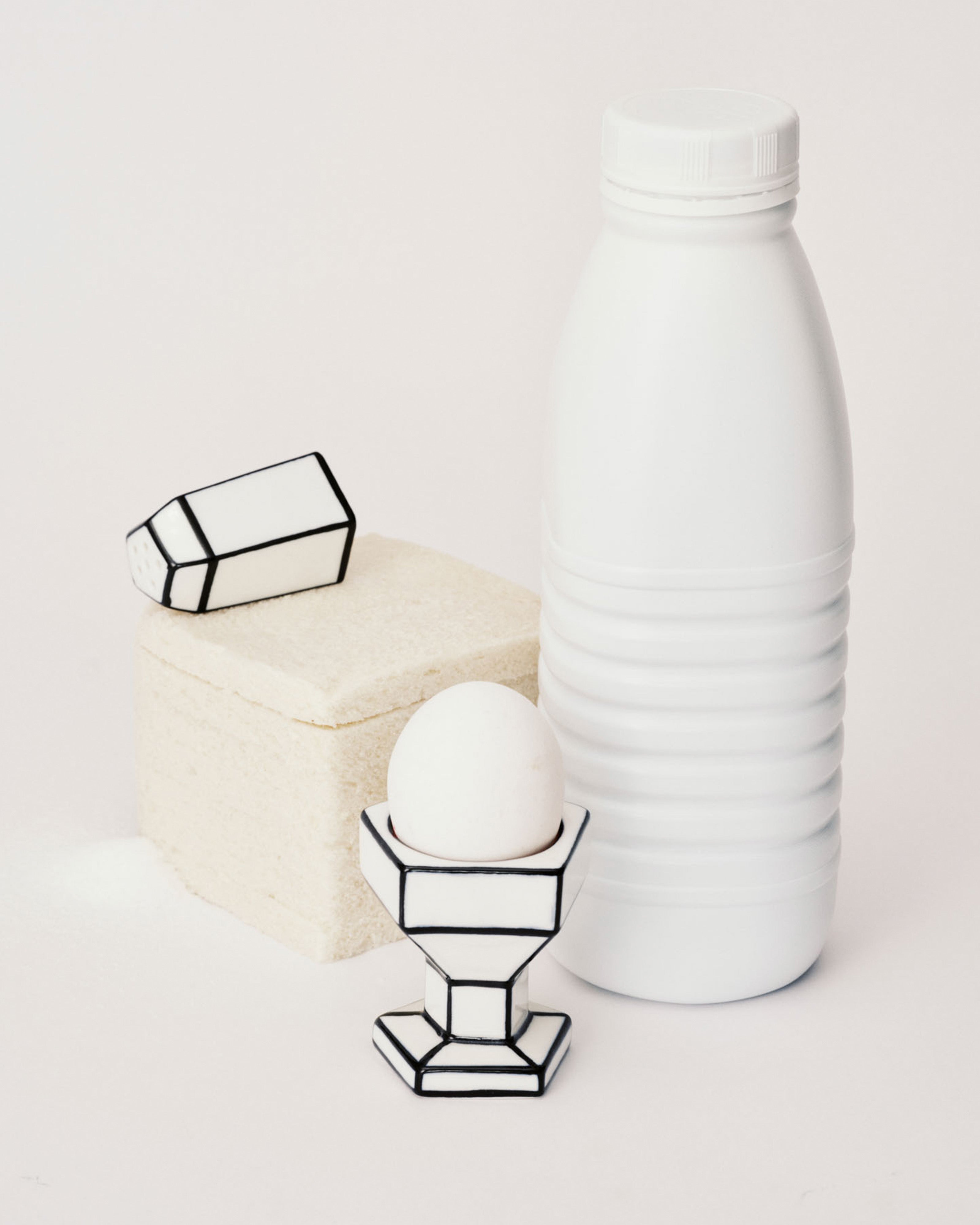 Serax Carte Blanche kalíšek na vejce bílo-černý porcelán