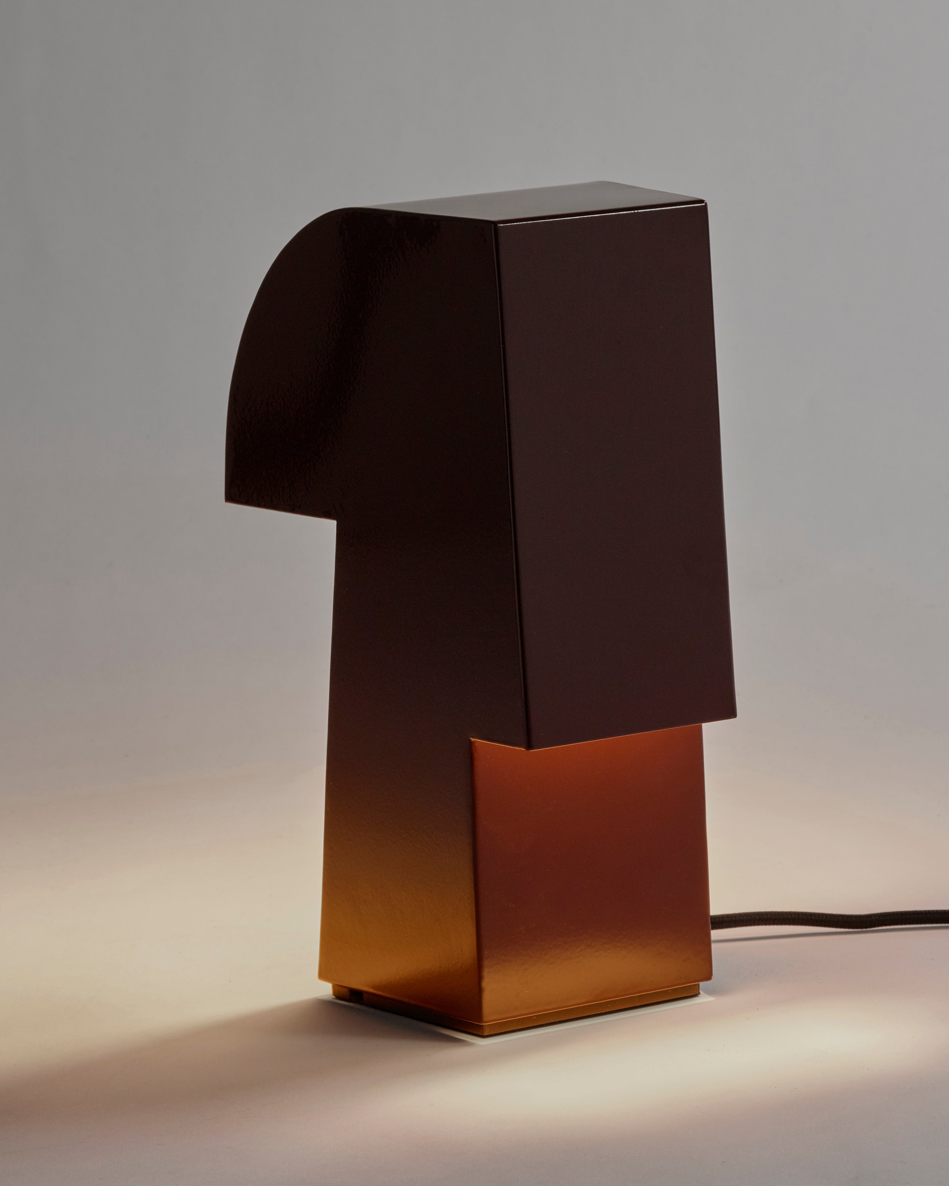 Serax Nizou stolní lampa lilek kovová