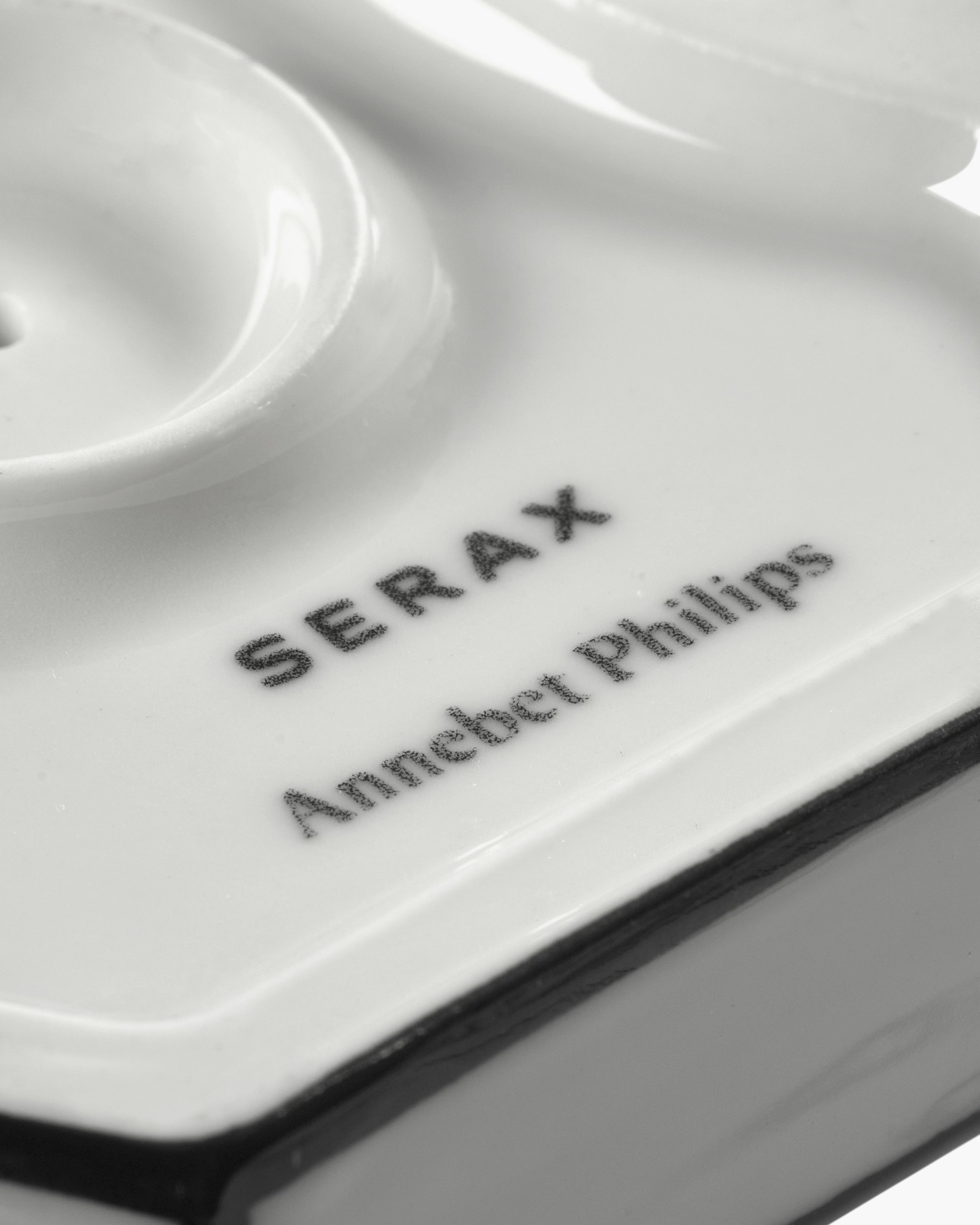 Serax Carte Blanche svícen M porcelánový bílo-černý