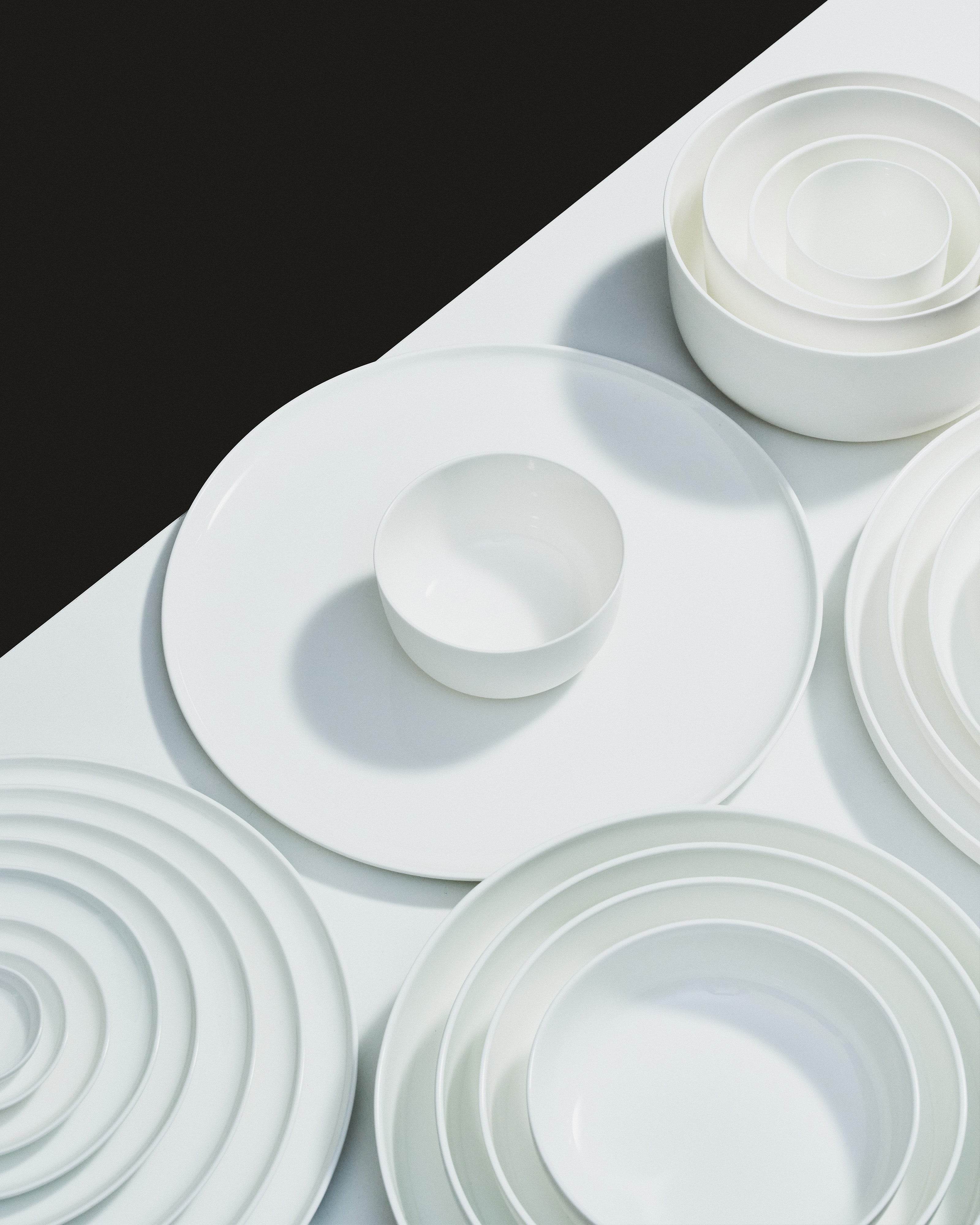 Serax Base L hluboký talíř bílý kostní porcelán