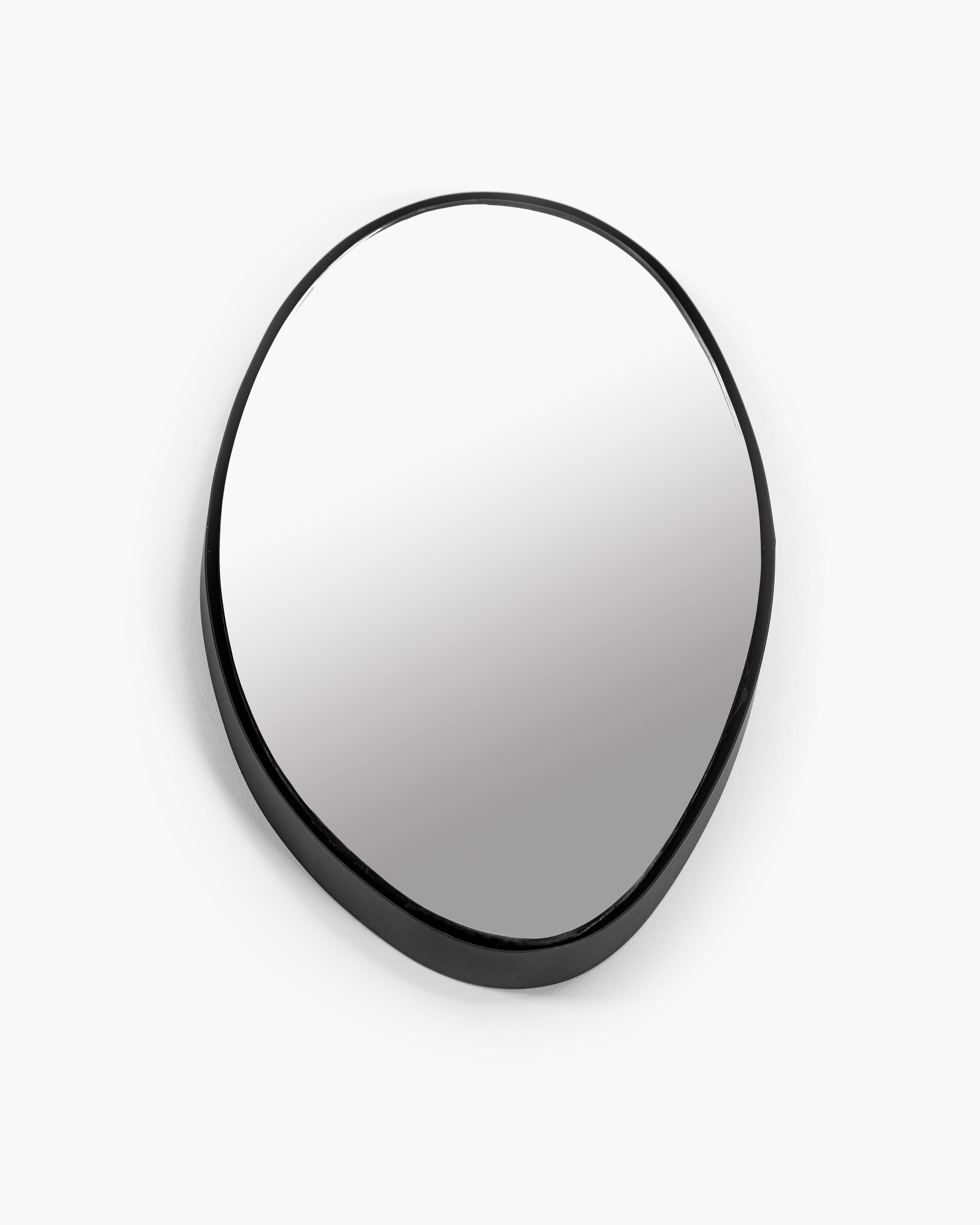 Serax Marie Mirror B zrcadlo černé organické
