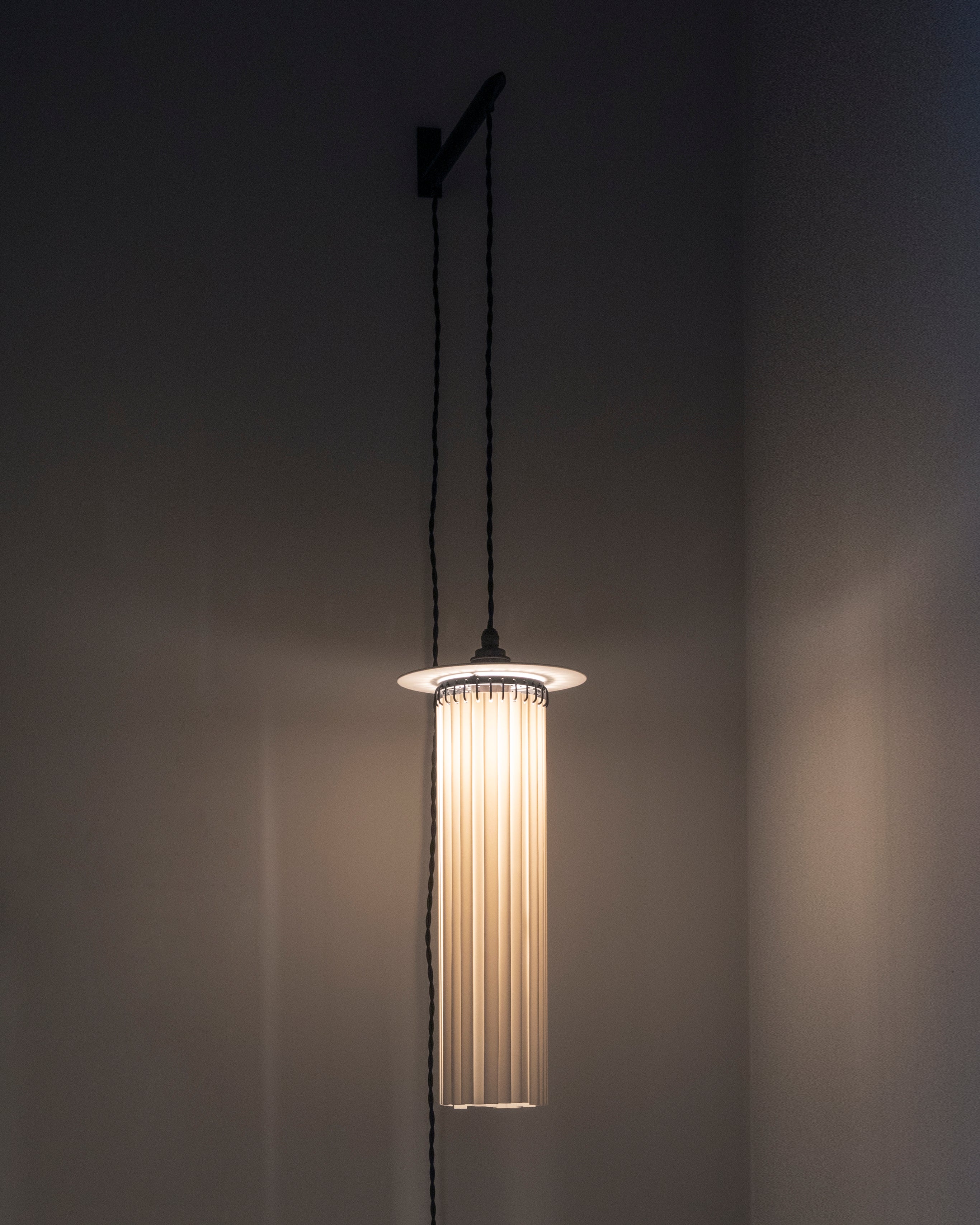 Serax Olga 2 nástěnná lampa černo-bílá porcelán