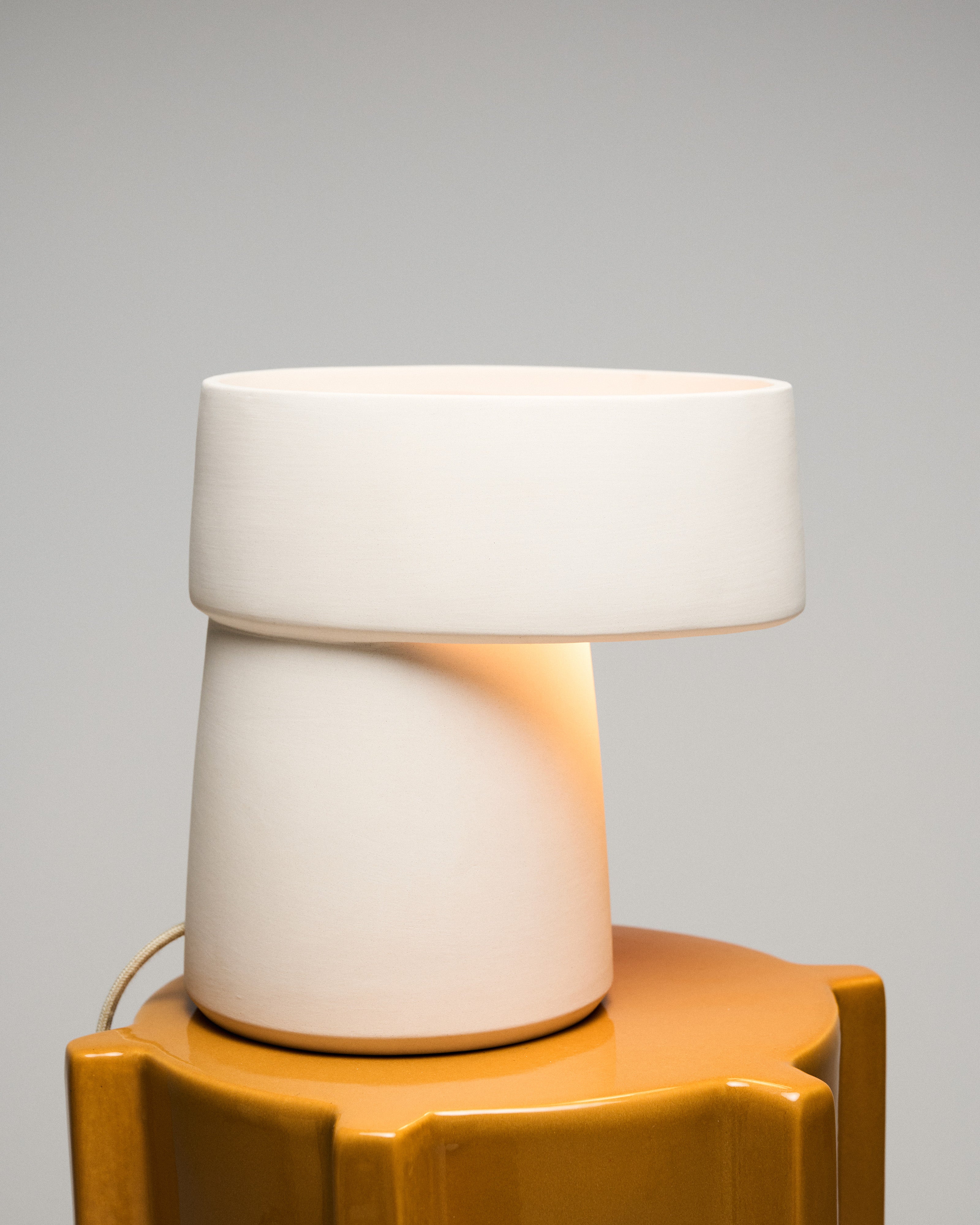 Serax Romé stolní lampa bílá keramická