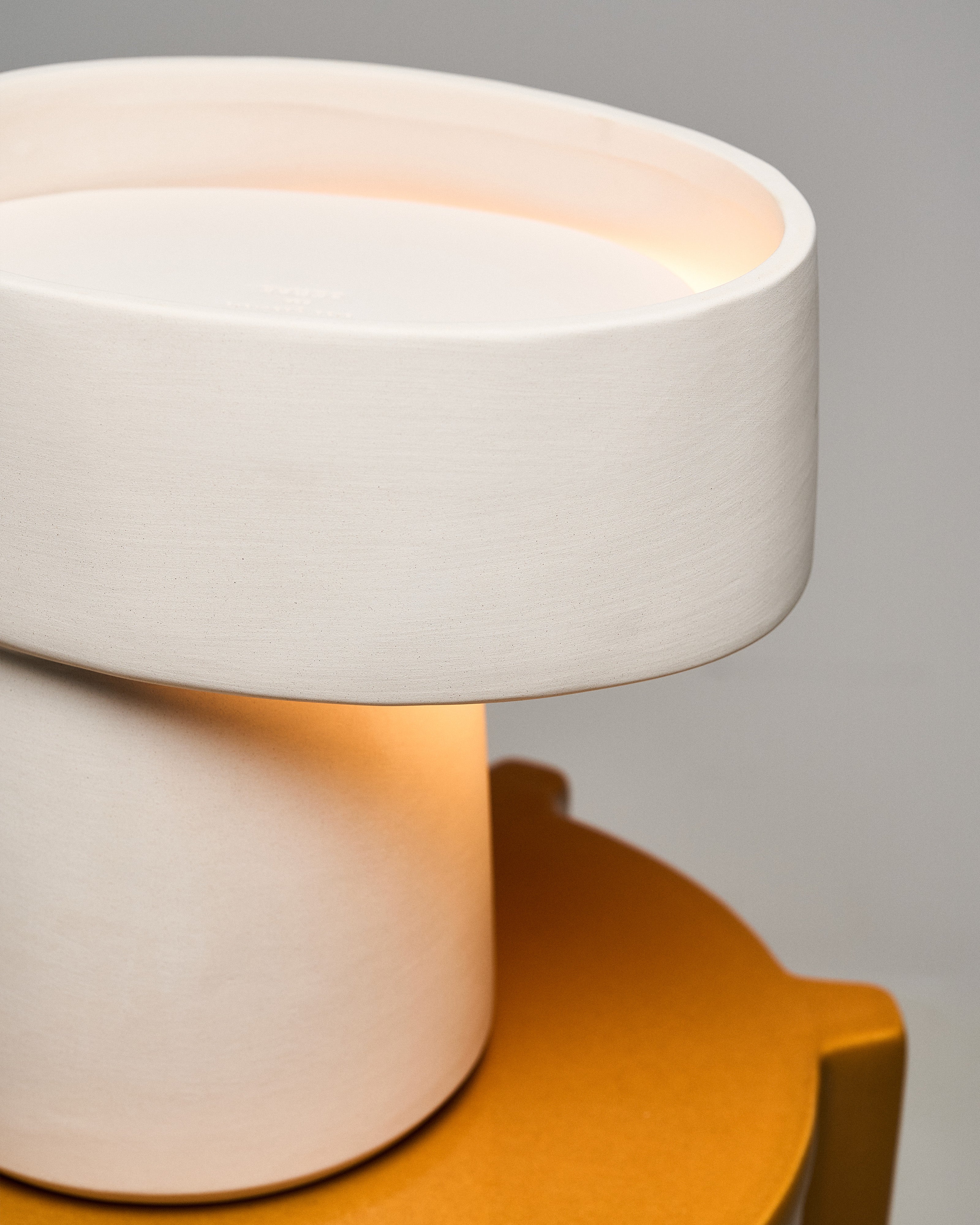 Serax Romé stolní lampa bílá keramická
