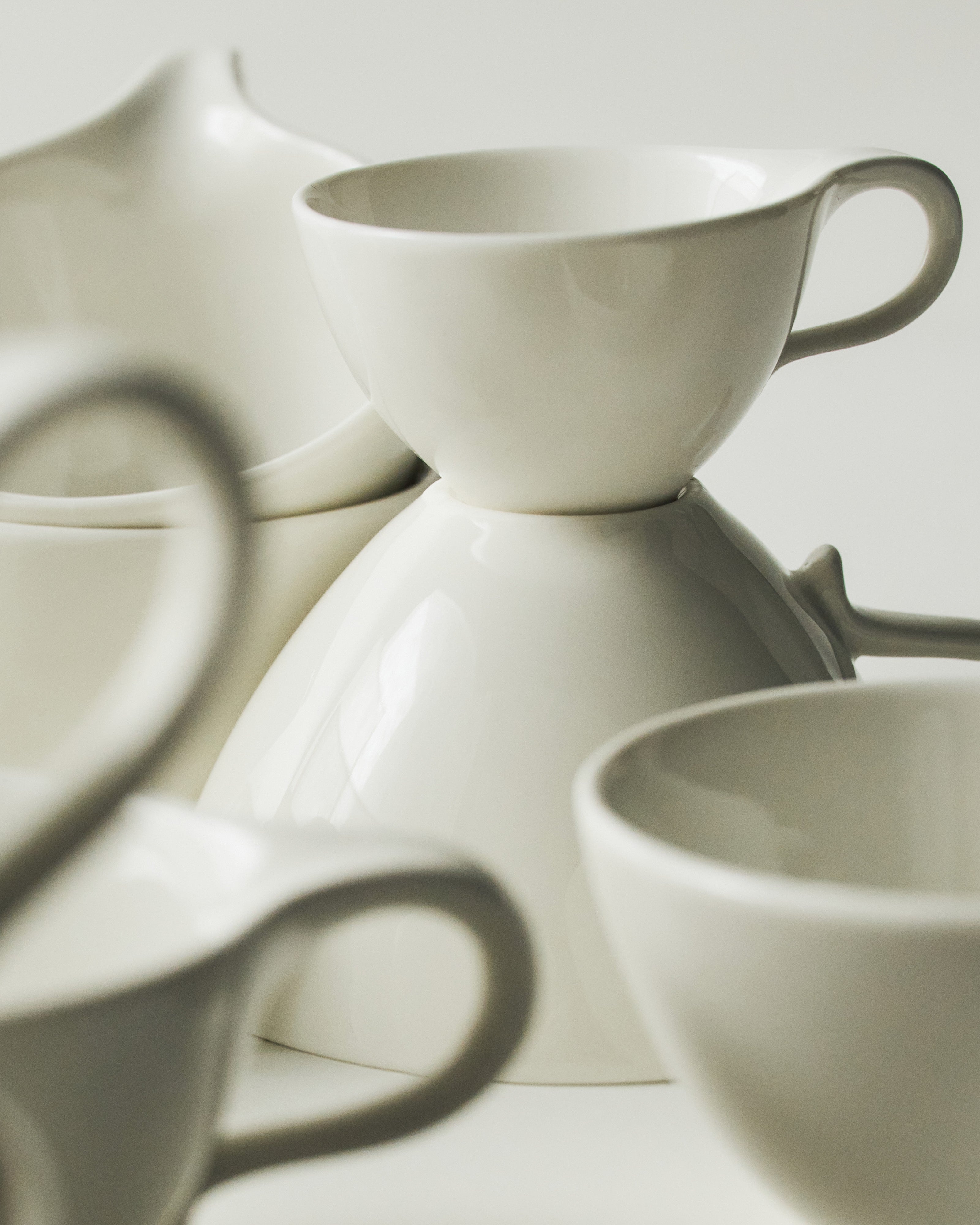 Serax Unity šálek na čaj bílo-černý porcelán