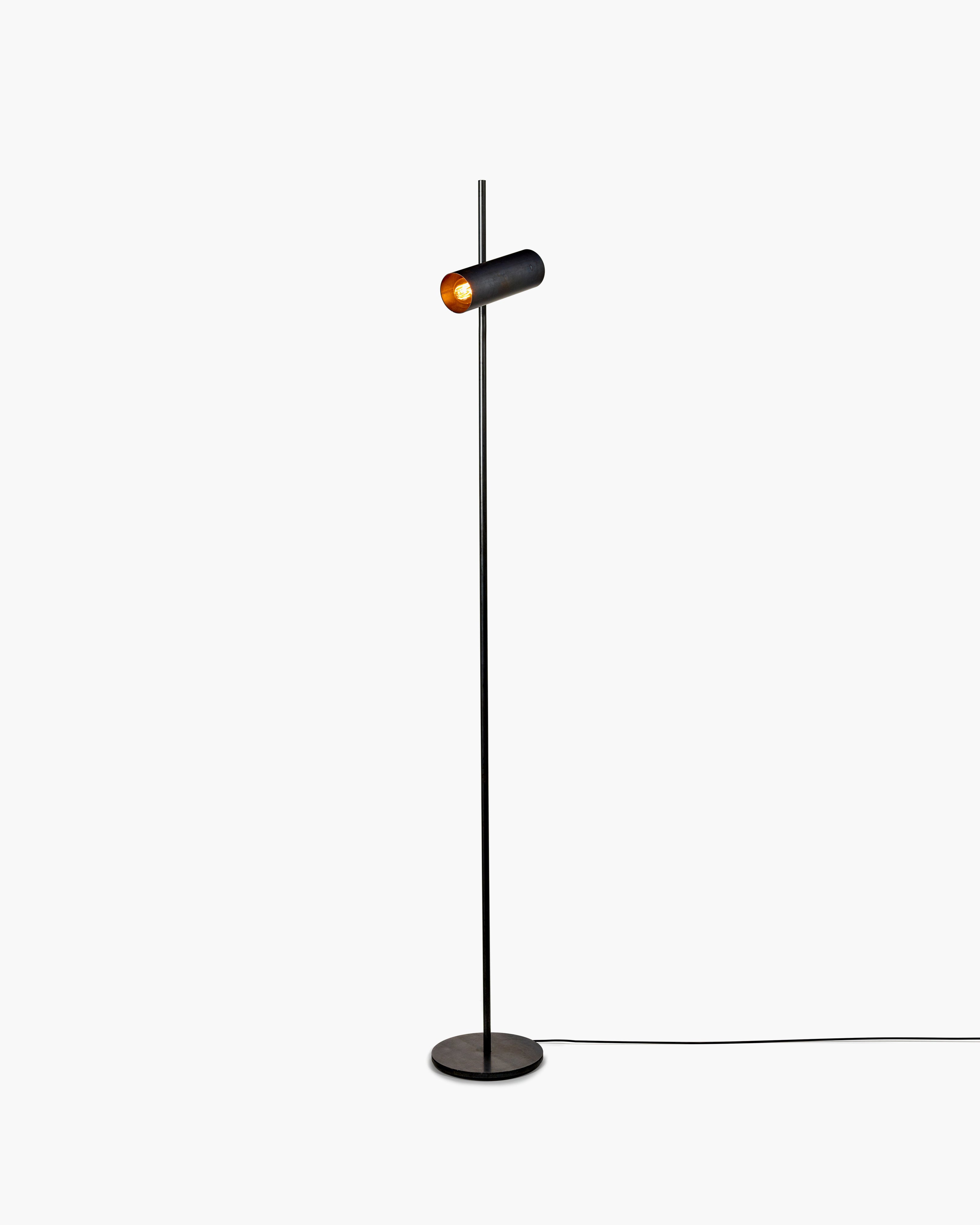 Serax Sofisticato NR.16 stojací lampa černá ocelová
