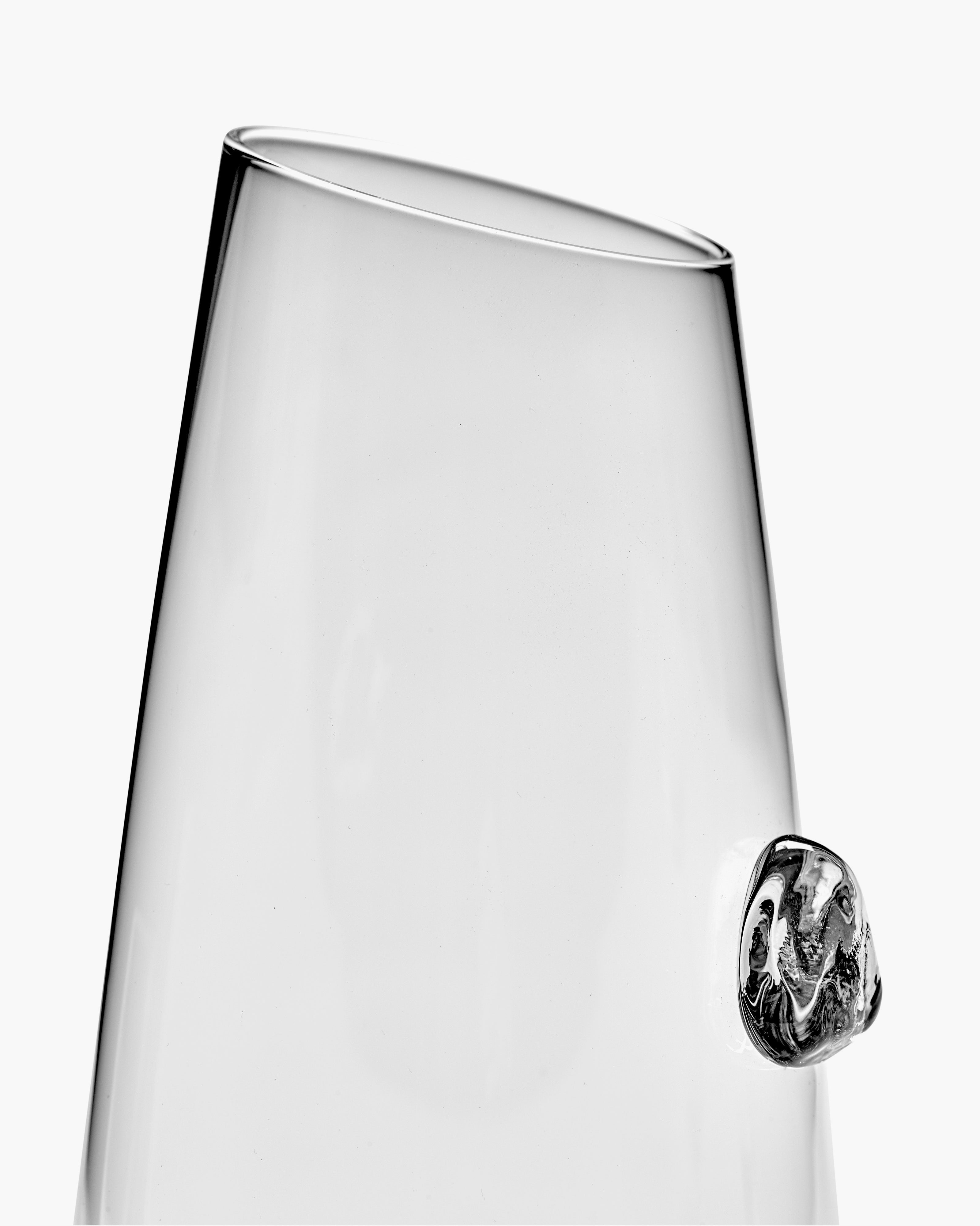 Serax Out of Lines Carafe M karafa transparent fouk. sklo