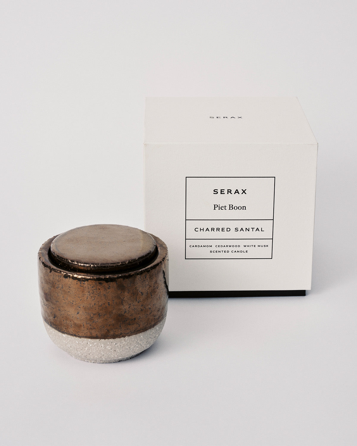 Serax Volumes Charred Santal S vonná svíčka zlatá santal