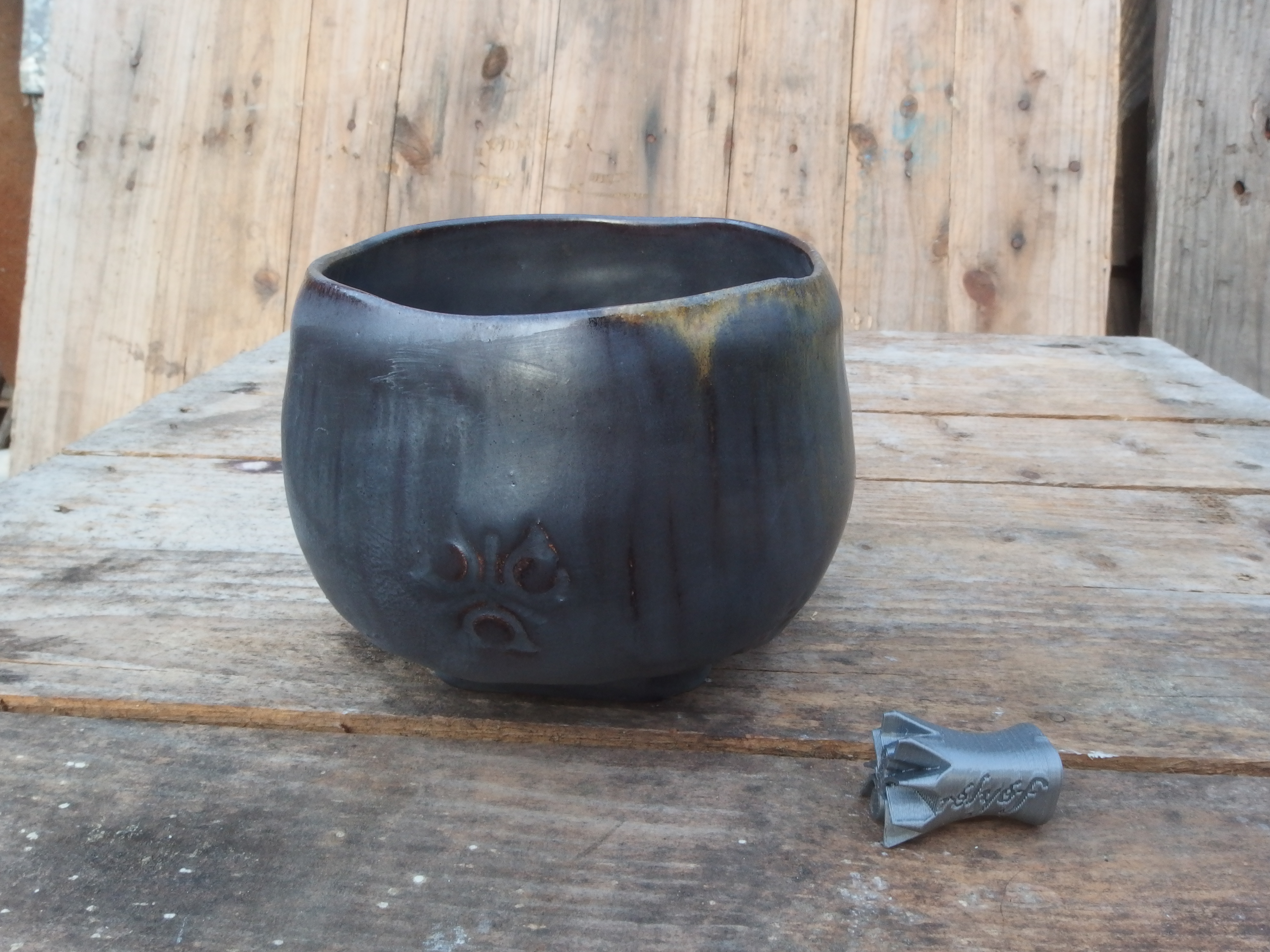 ARTkeramika KAMOgawa-ishi chawan miska na matcha černá