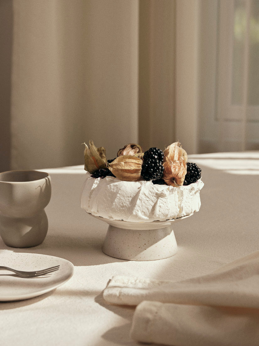 Broste Copenhagen Nordic Vanilla stojan na dort bílý