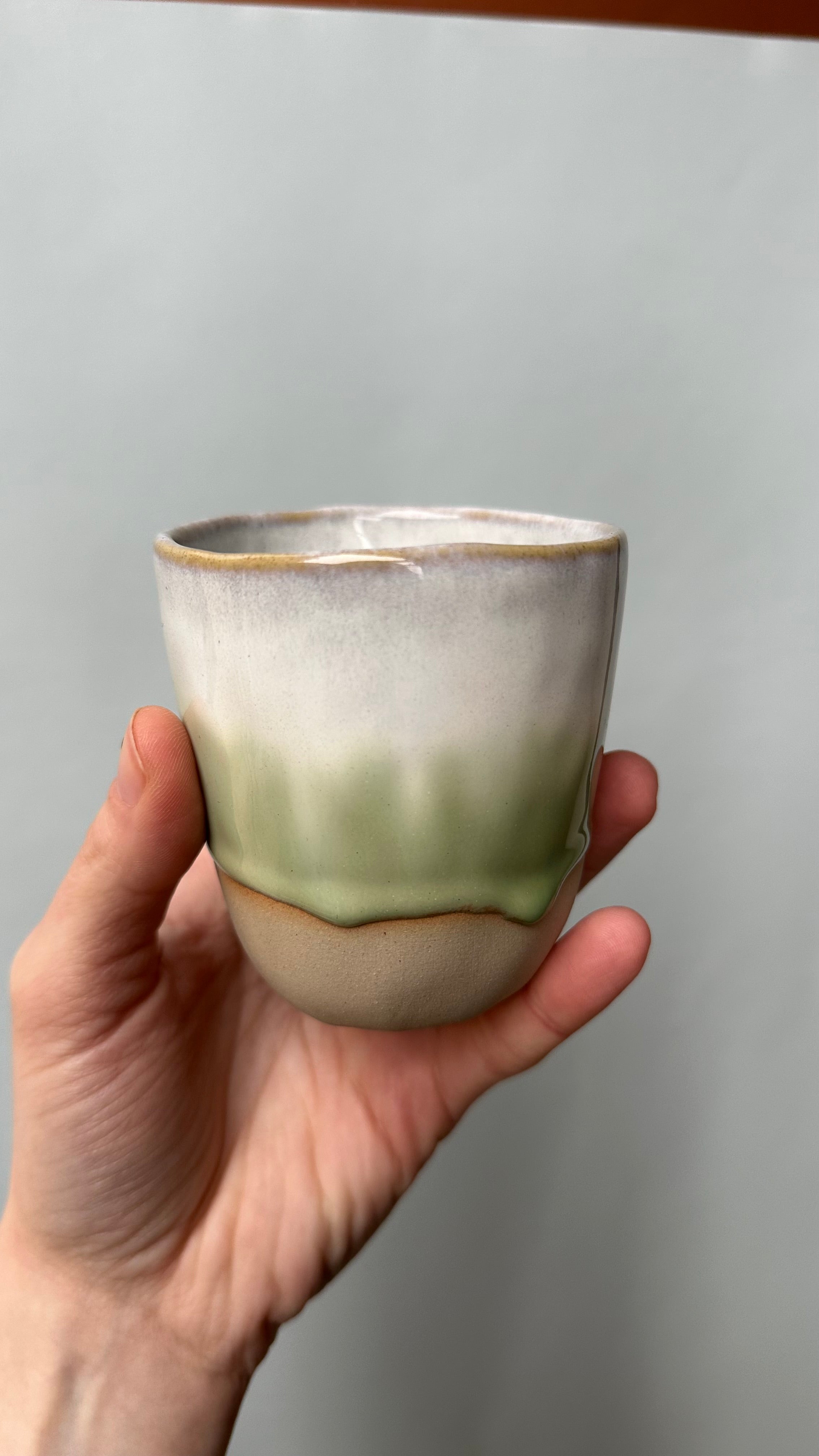 Engoba Matcha Latté hrnek 250 ml zelenkavý 1 ks