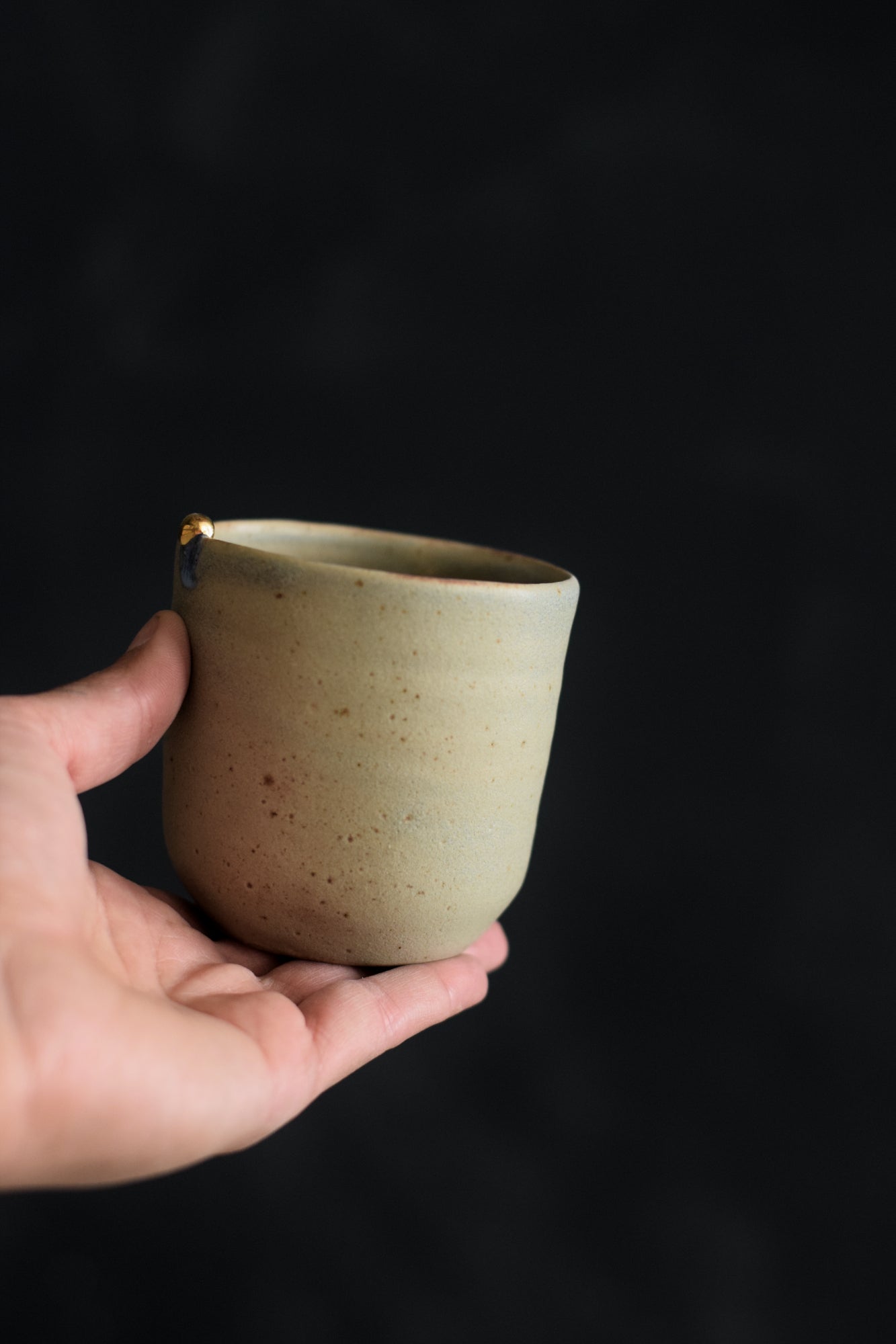 Terra Ceramics Prague Mamatchas šálek 200 ml zelená zlato