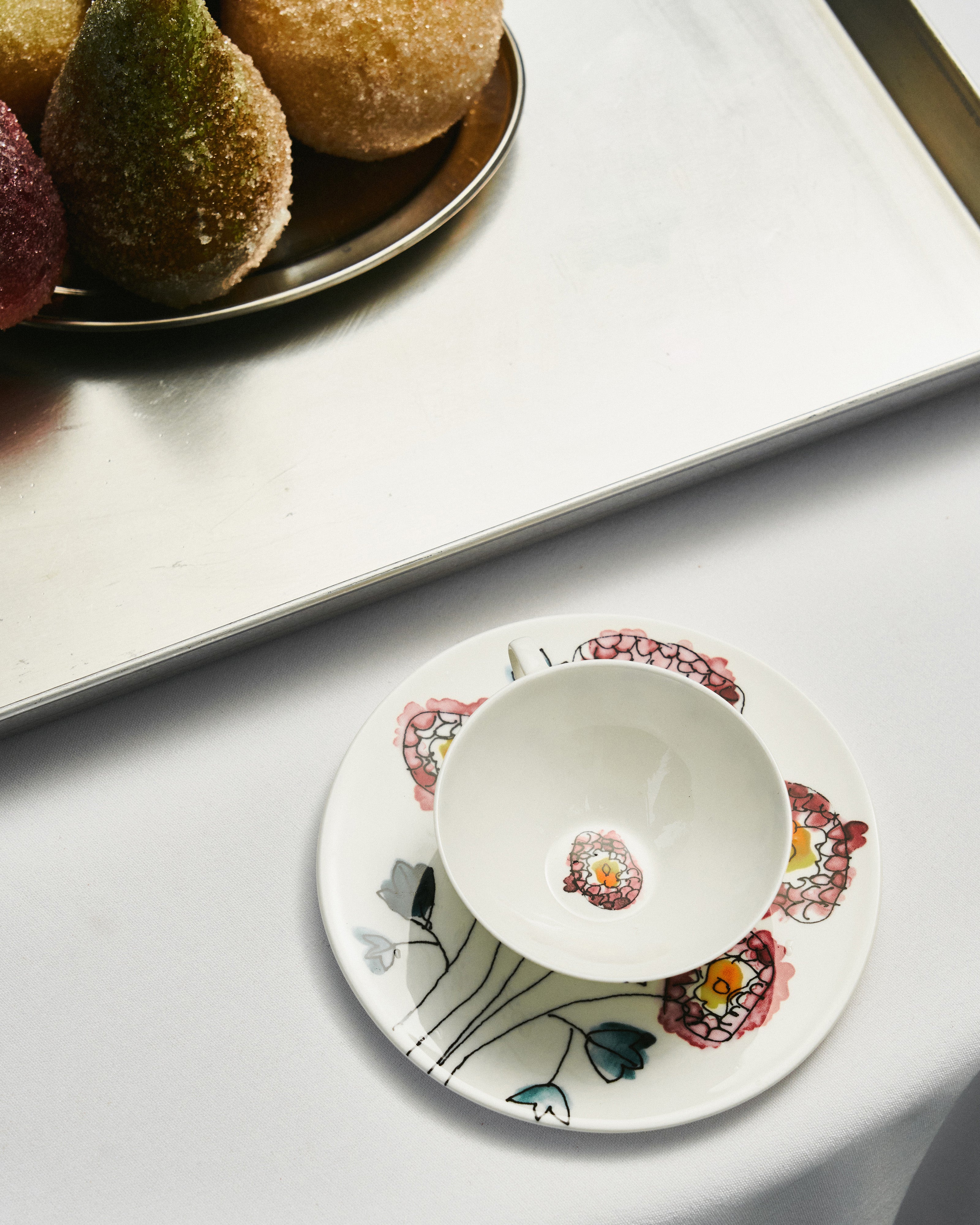 Serax Midnight Flowers šálek s podšálkem Anemone porcelán