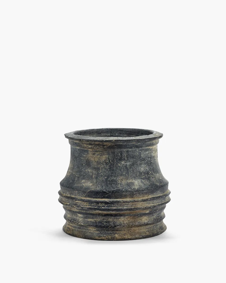 Serax Mesa Planter 01 M květináč černý kamenina