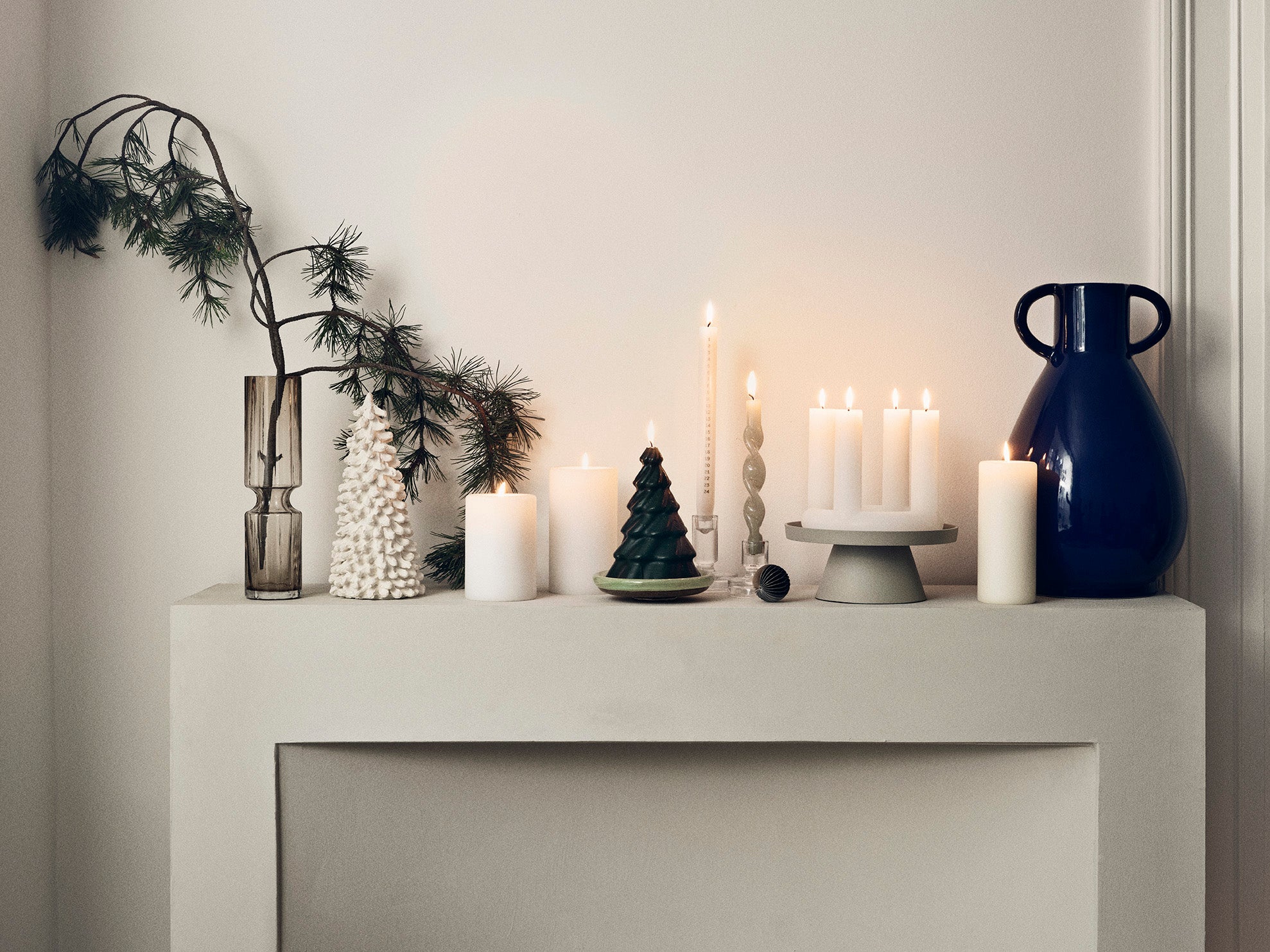 Broste Copenhagen Twist Glossy Taper Candle svíčka spirálová