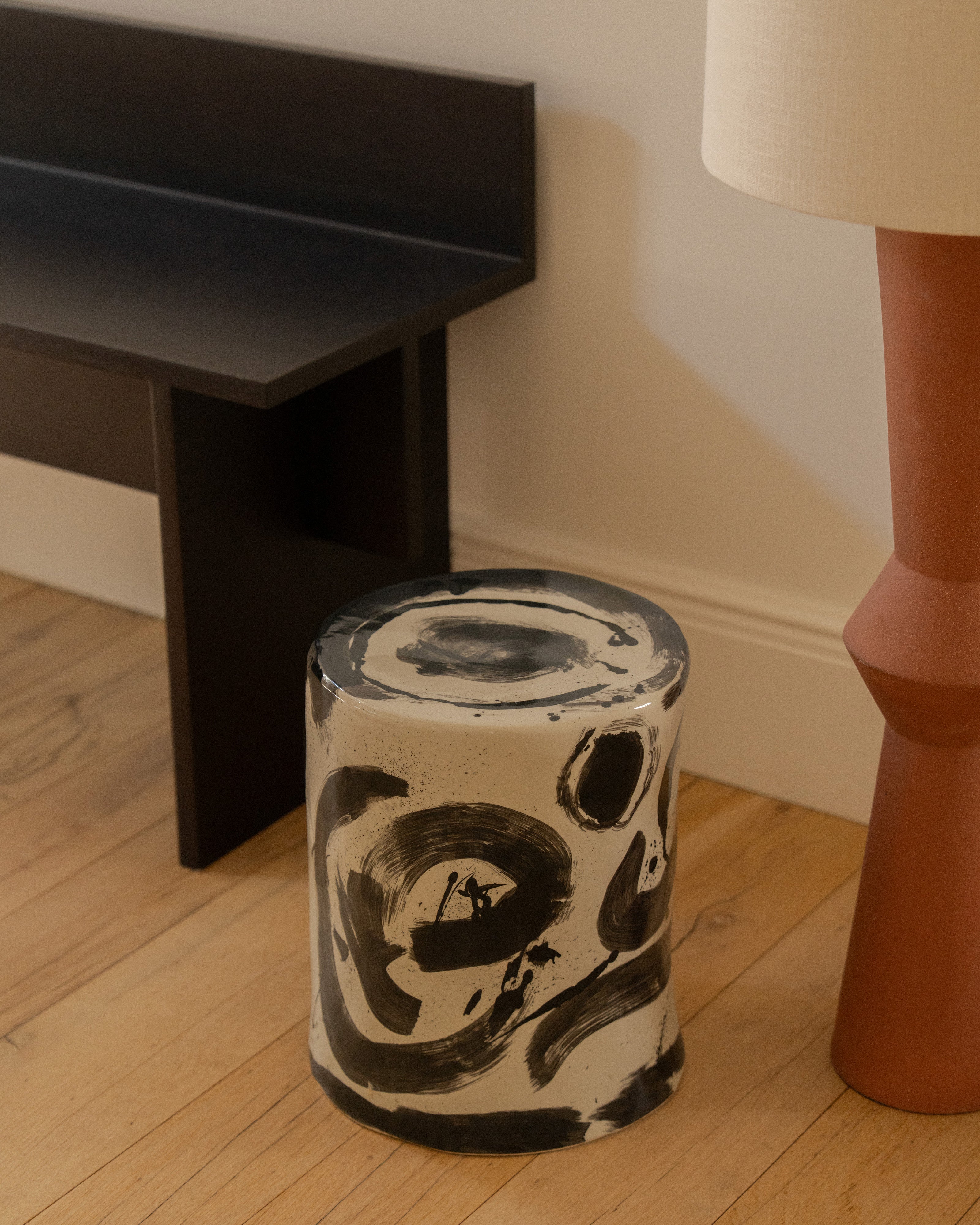 Serax Sophia Side Table 06 stolek černý keramika