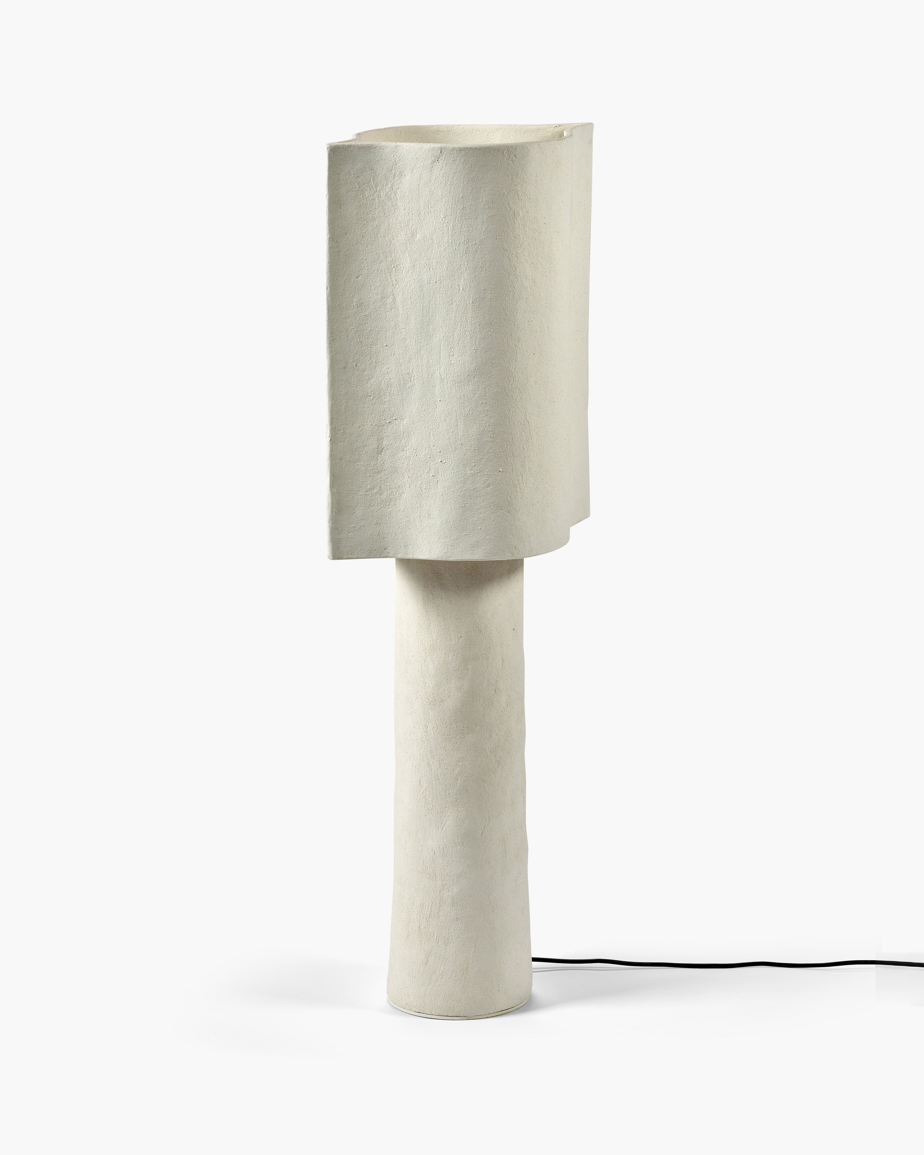 Serax Earth 02 stojací lampa bílá papír-mâché