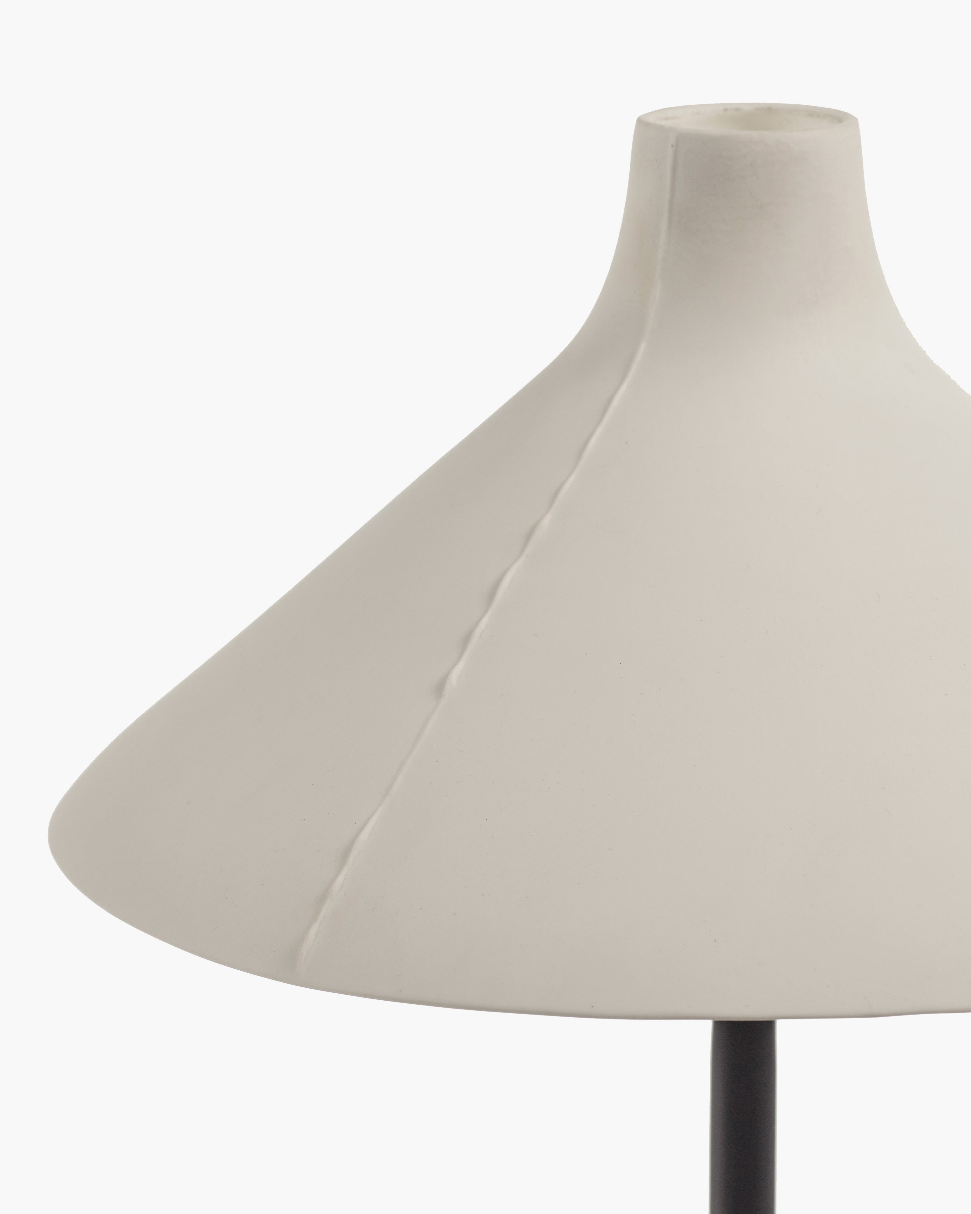 Serax Seam stolní lampa S bílá porcelánová