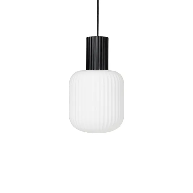 Broste Copenhagen Lolly závěsná lampa do jídelny