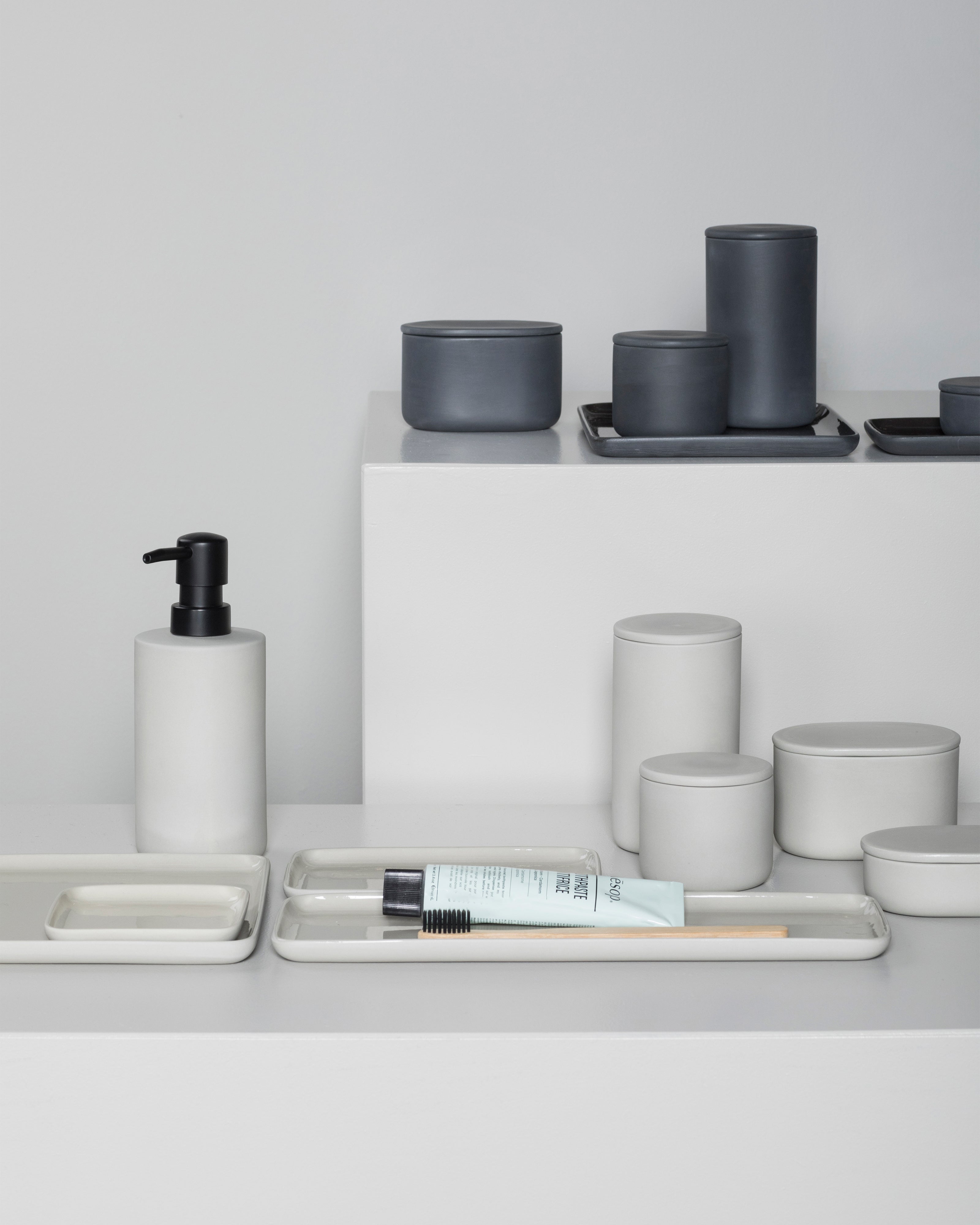Serax Cose dóza s víkem S tmavě šedá porcelán