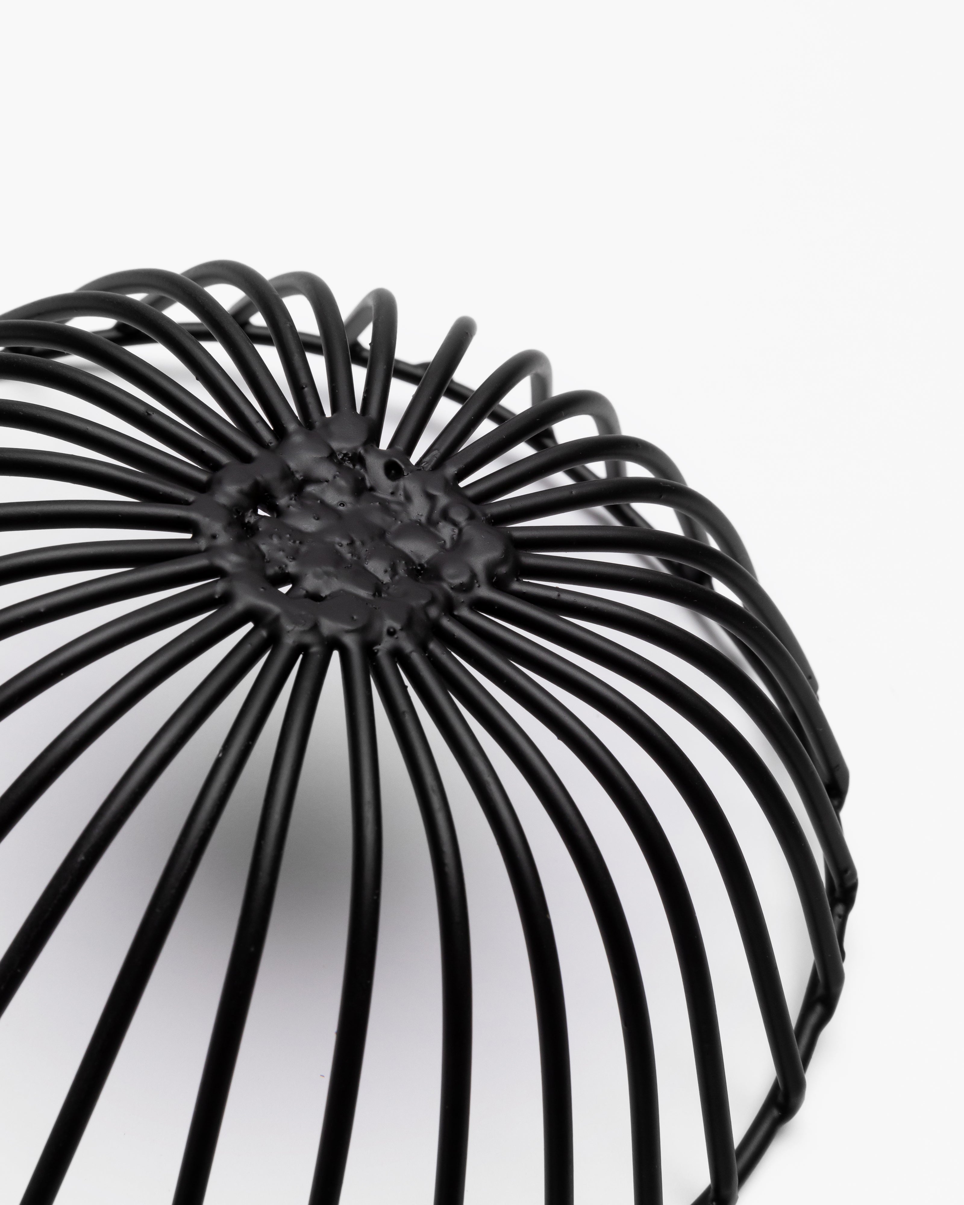 Serax Catu Metal Sculptures košík na chleba S černý