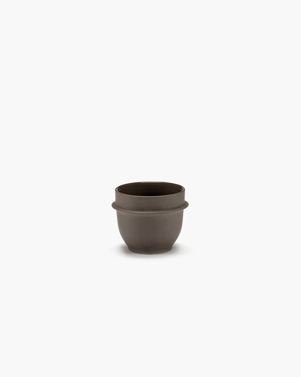 Serax Dune Slate espresso šálek tmavě hnědý matný