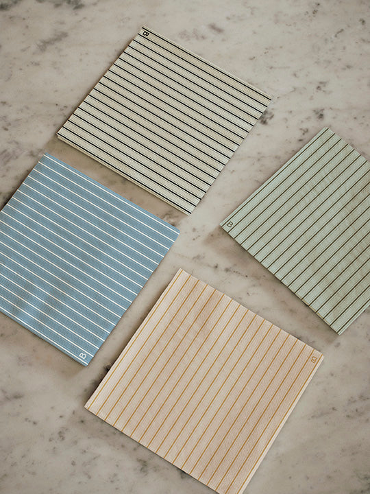 Broste Copenhagen Dolly papírové ubrousky s potiskem