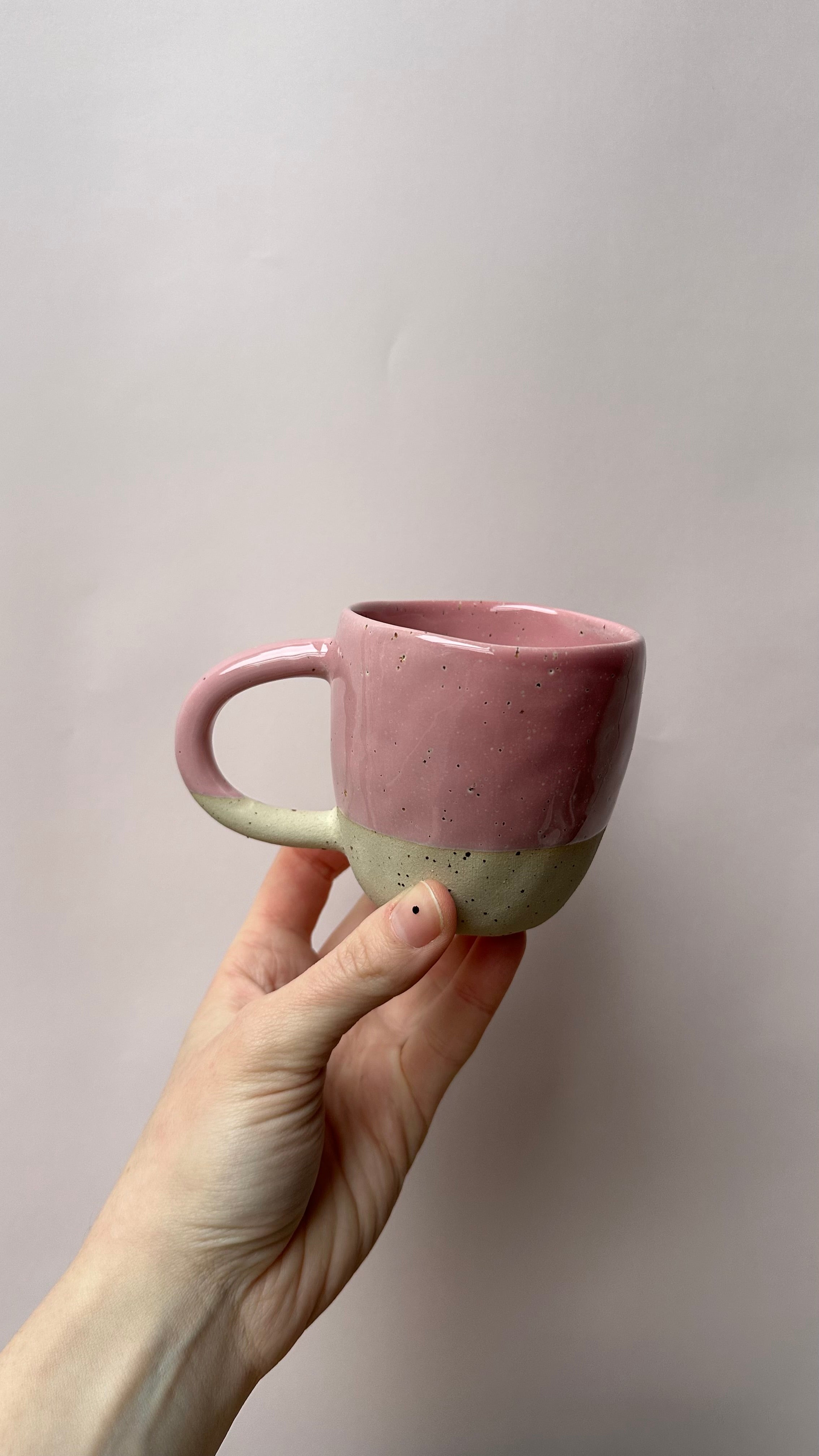 Engoba Uškatý hrnek 250 ml béžová
