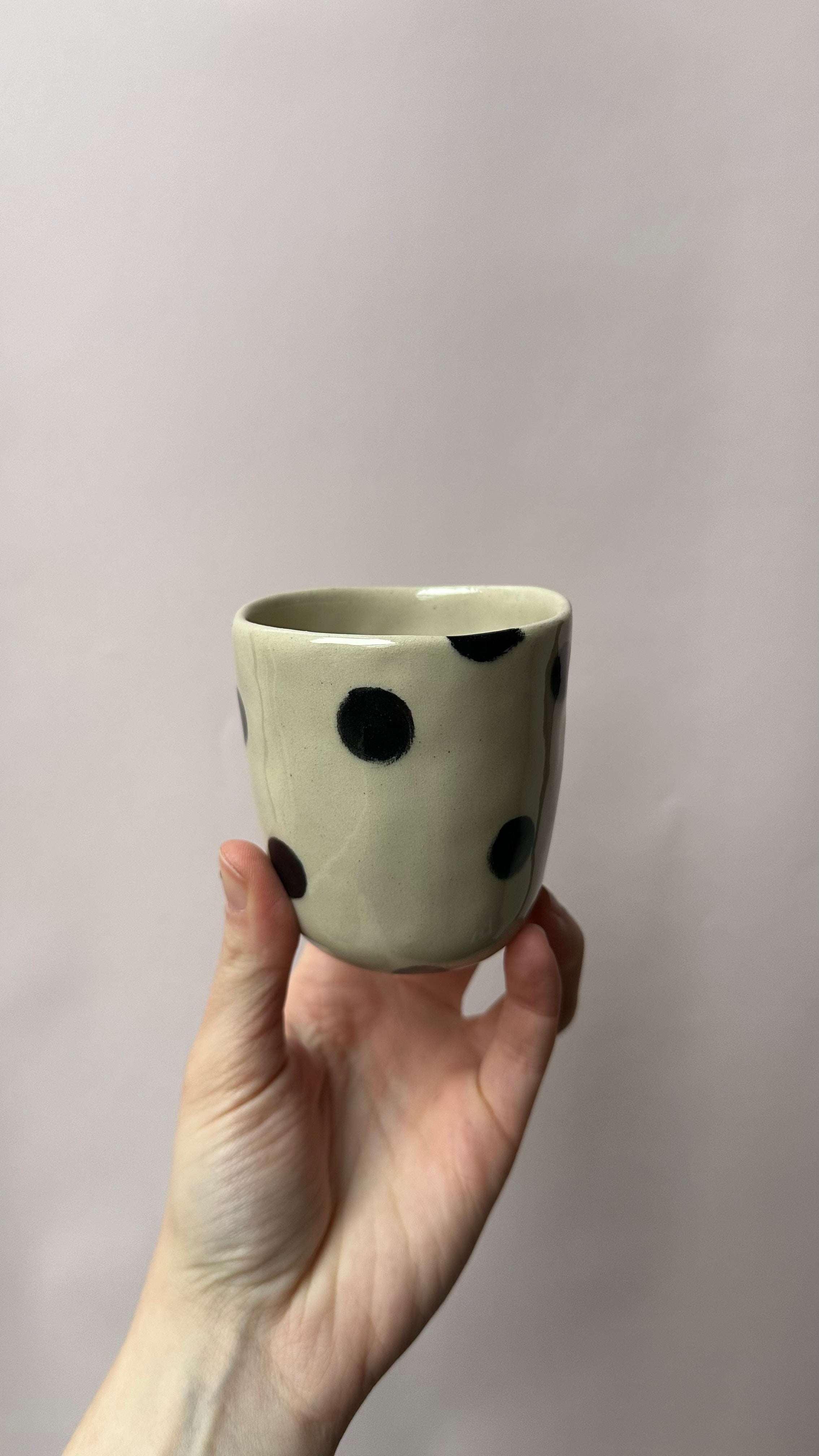Engoba Puntičkář hrnek 215 ml puntíkovaný