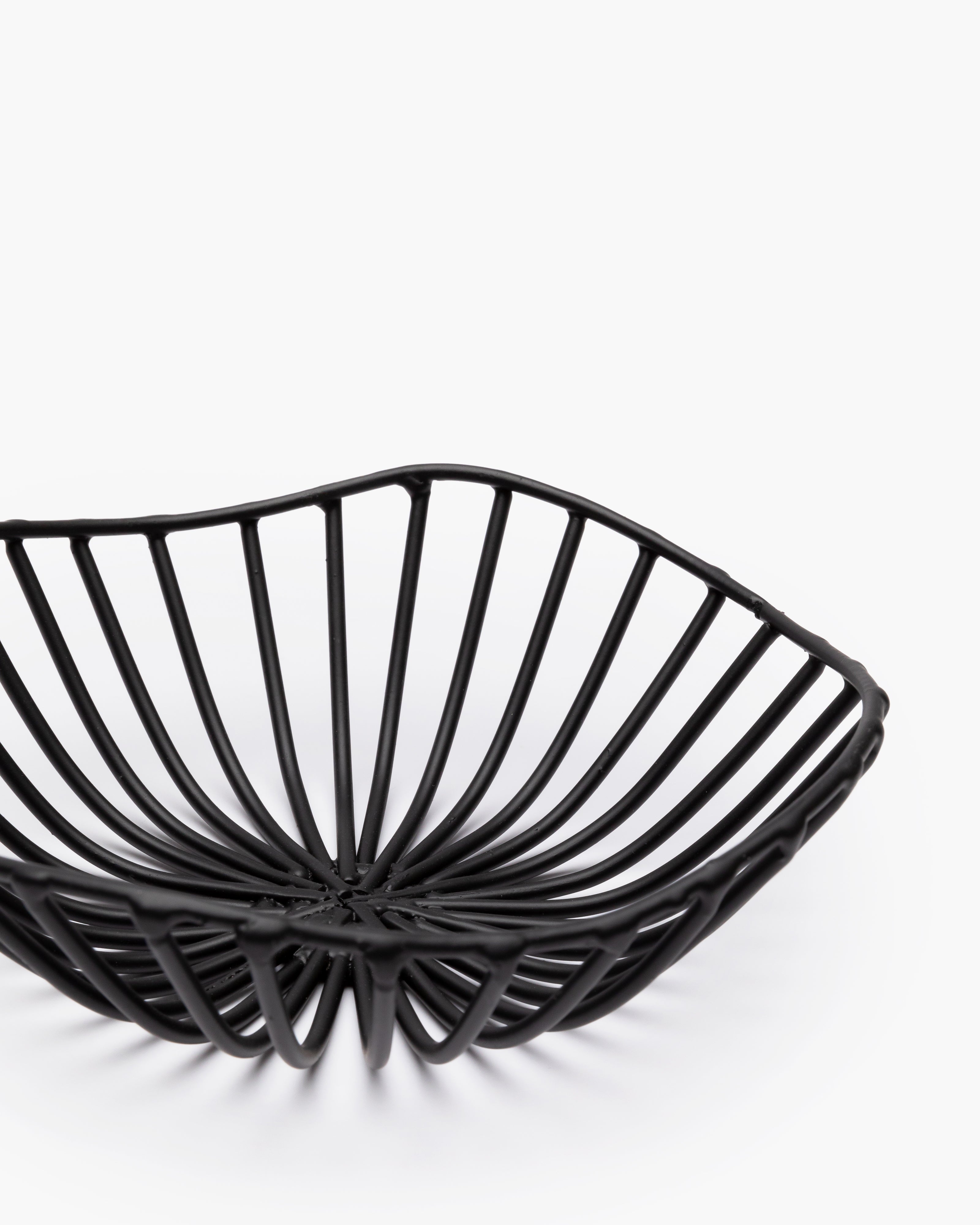 Serax Catu Metal Sculptures košík na chleba S černý