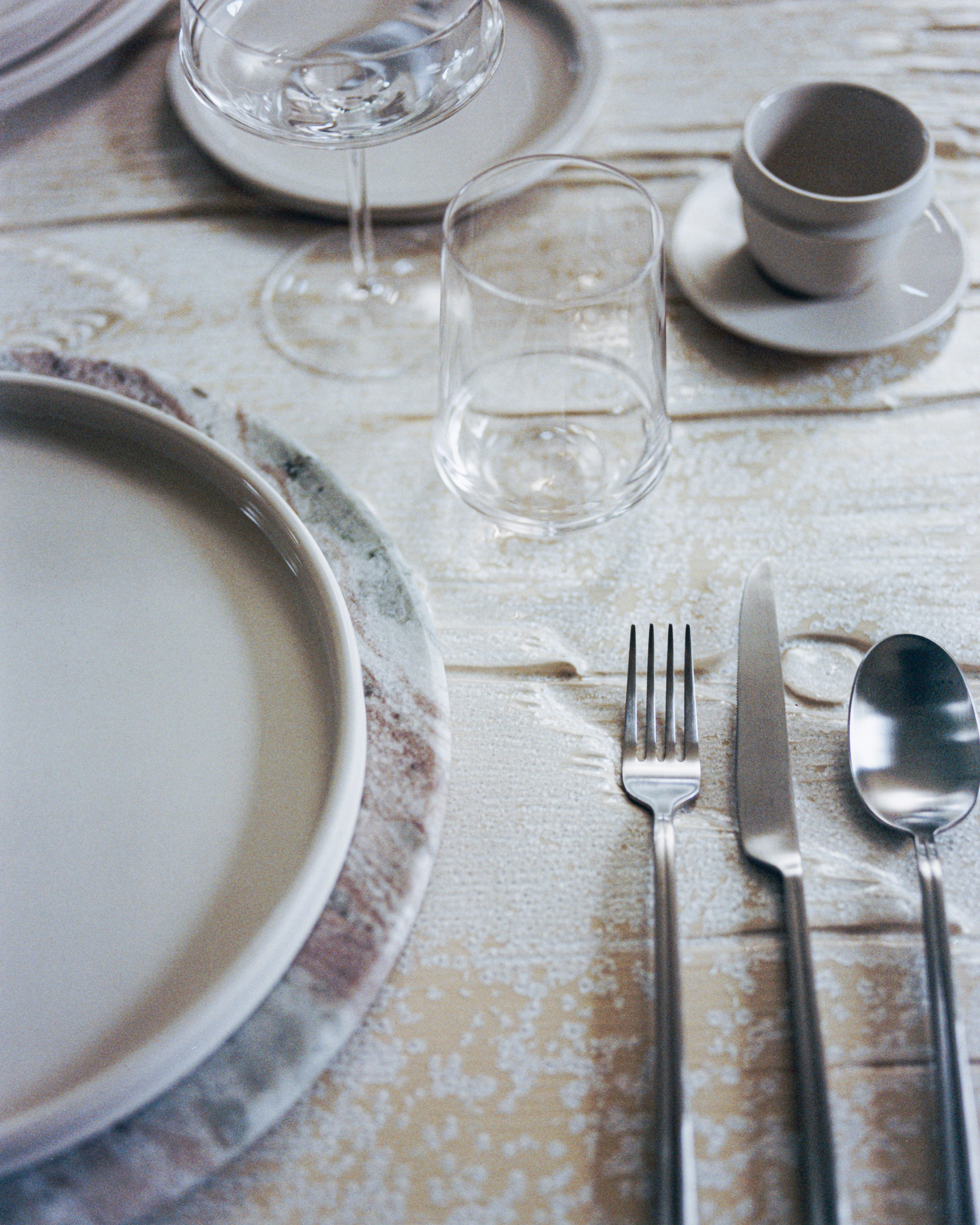 Serax Dune Alabaster podšálek k espressu bílý porcelán