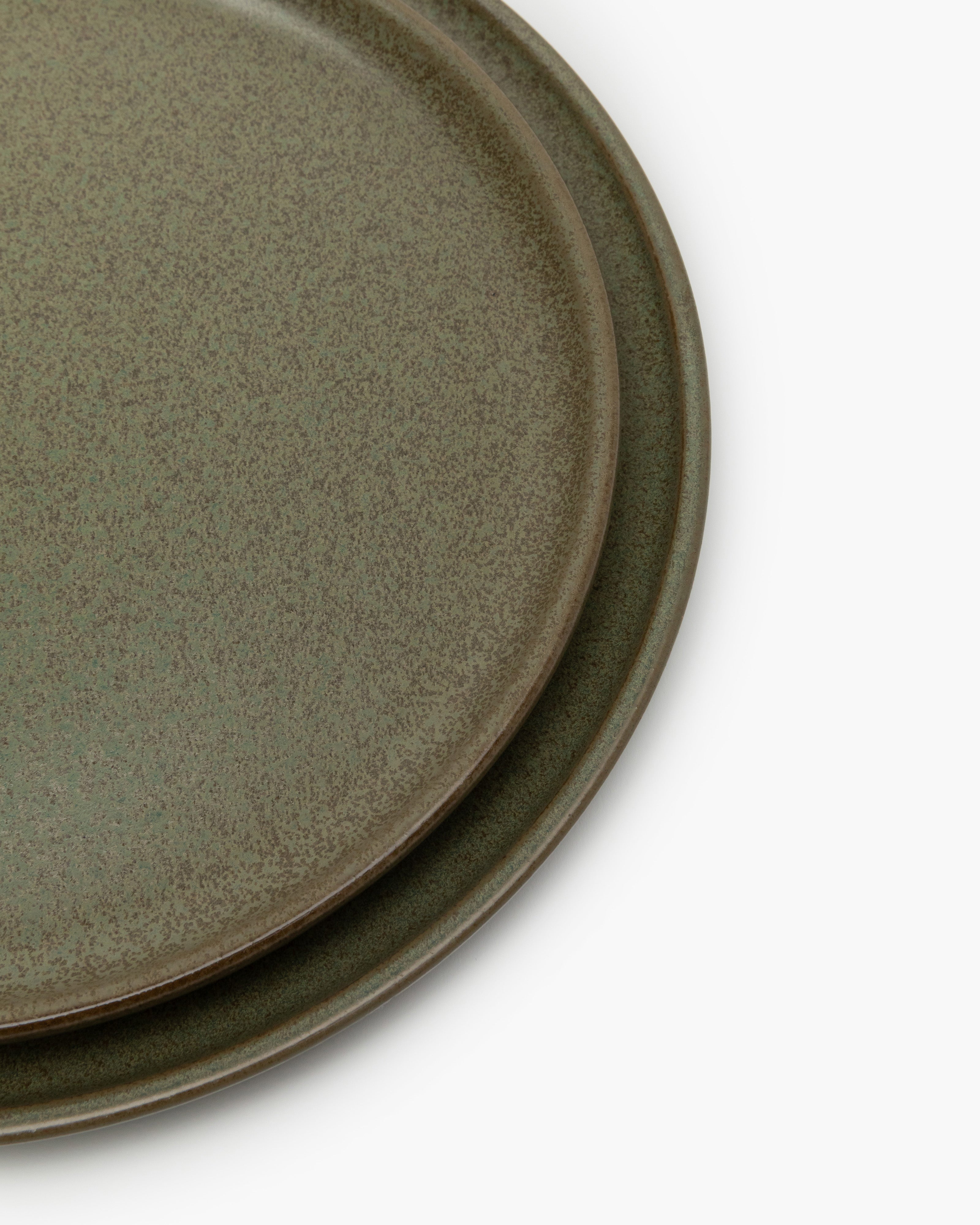 Serax Surface snídaňový talíř camo green reaktivní glazura
