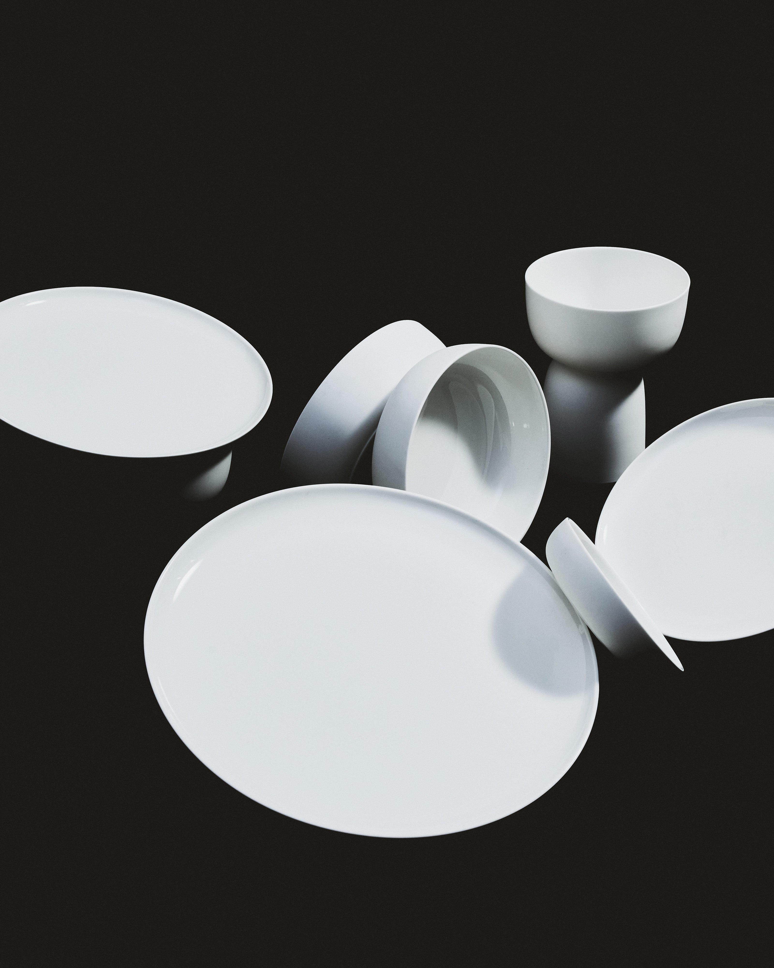 Serax Base servírovací talíř nízký bílý porcelán