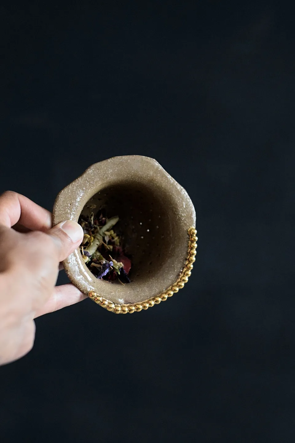 Terra Tea Indian Summer sítko na čaj se zlatými perlami