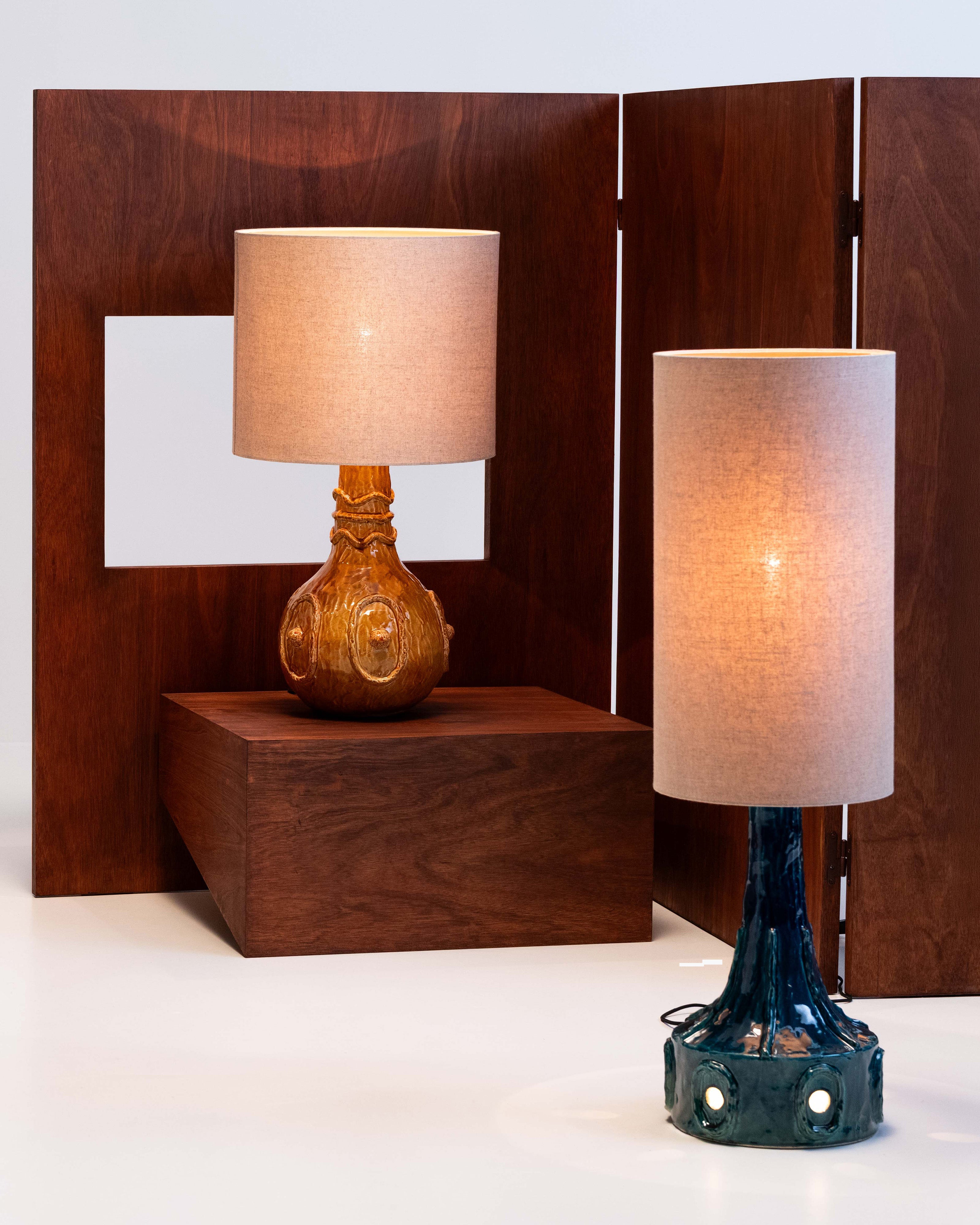 Serax Georgia stolní lampa okrová keramická